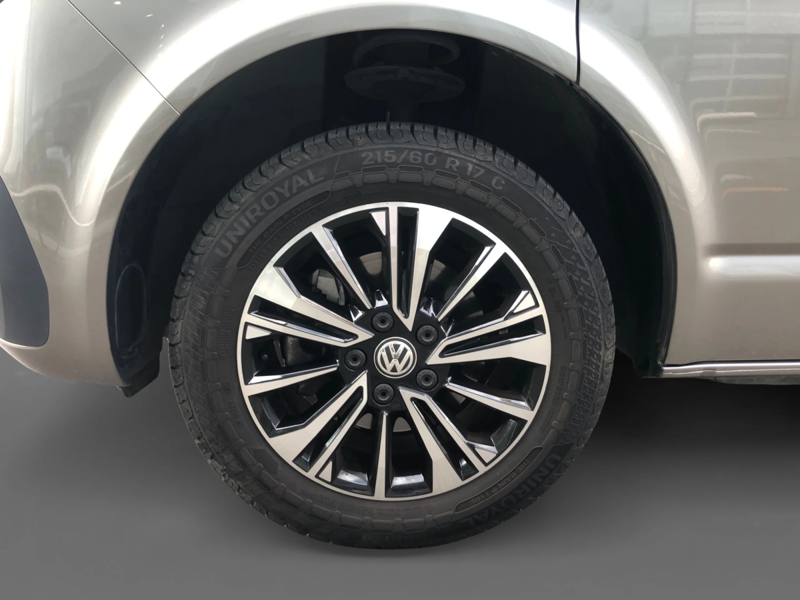 VOLKSWAGEN CALIFORNIA BEACH TOUR TDI 110KW (150CV) BMT DSG - Foto 8