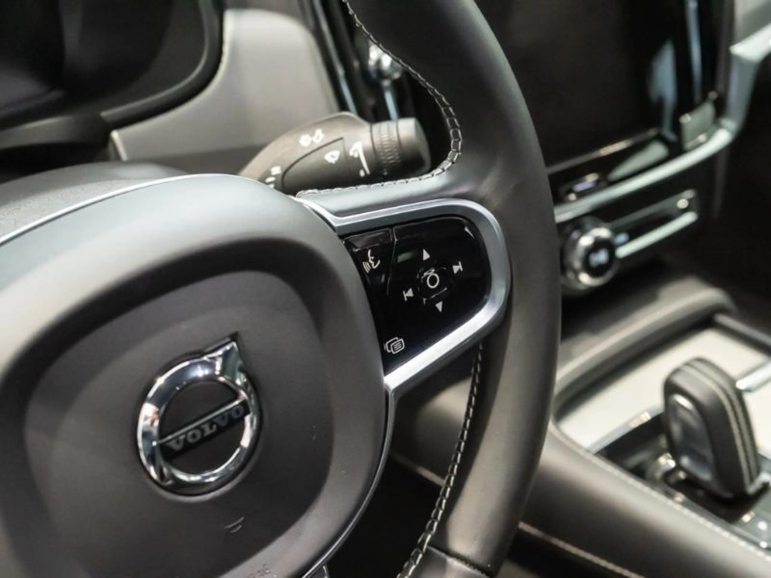 VOLVO S90 2.0 B4 G R DESIGN AUTO - Foto 18
