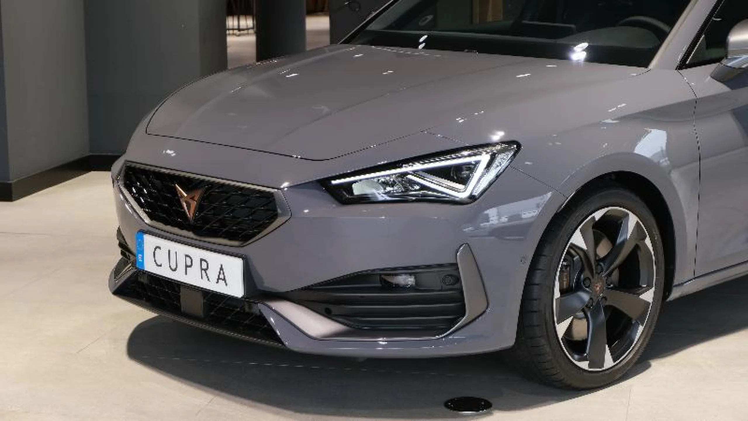 CUPRA LEON VZ 2.0 TSI 180KW (245 CV) DSG - Foto 2