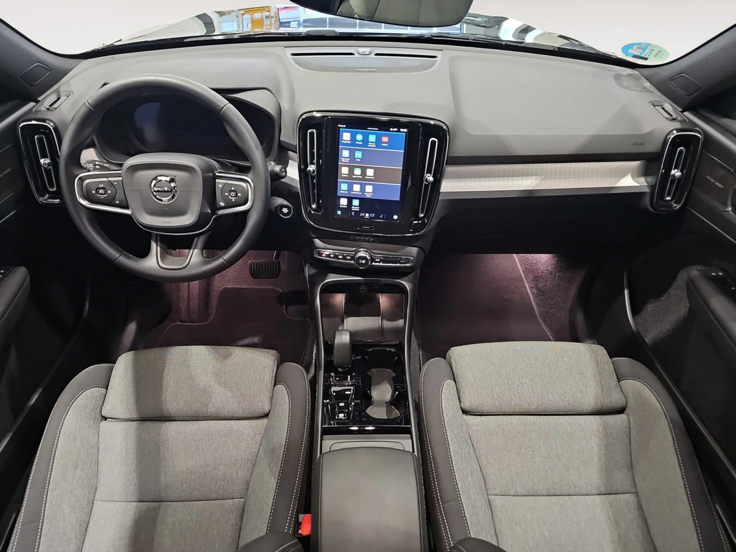 VOLVO XC40 2.0 B3 G PLUS DARK AUTO - Foto 4