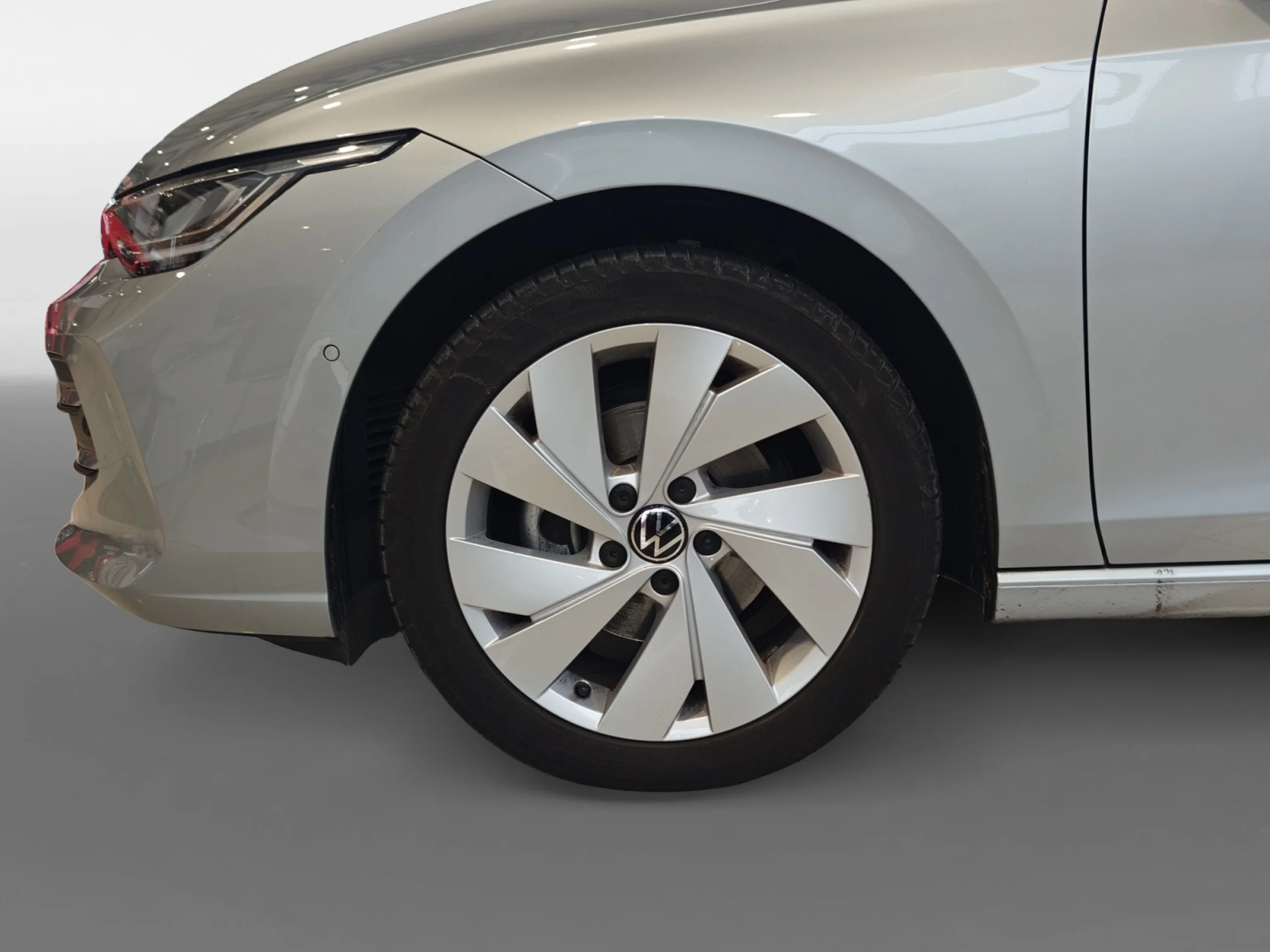 VOLKSWAGEN GOLF ··MÁS·· 1.5 TSI 85KW (115CV) - Foto 8