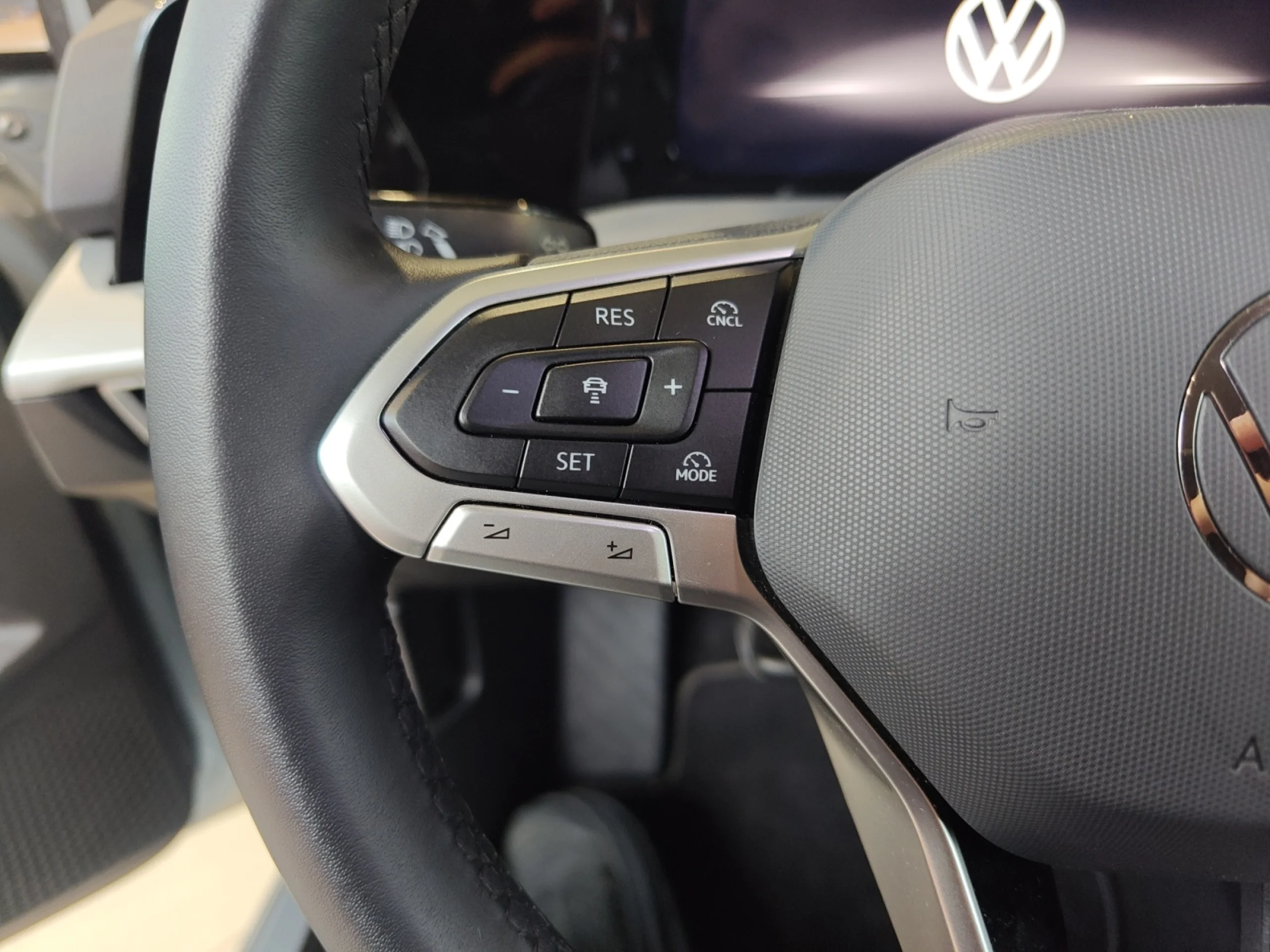 VOLKSWAGEN GOLF ··MÁS·· 1.5 TSI 85KW (115CV) - Foto 11