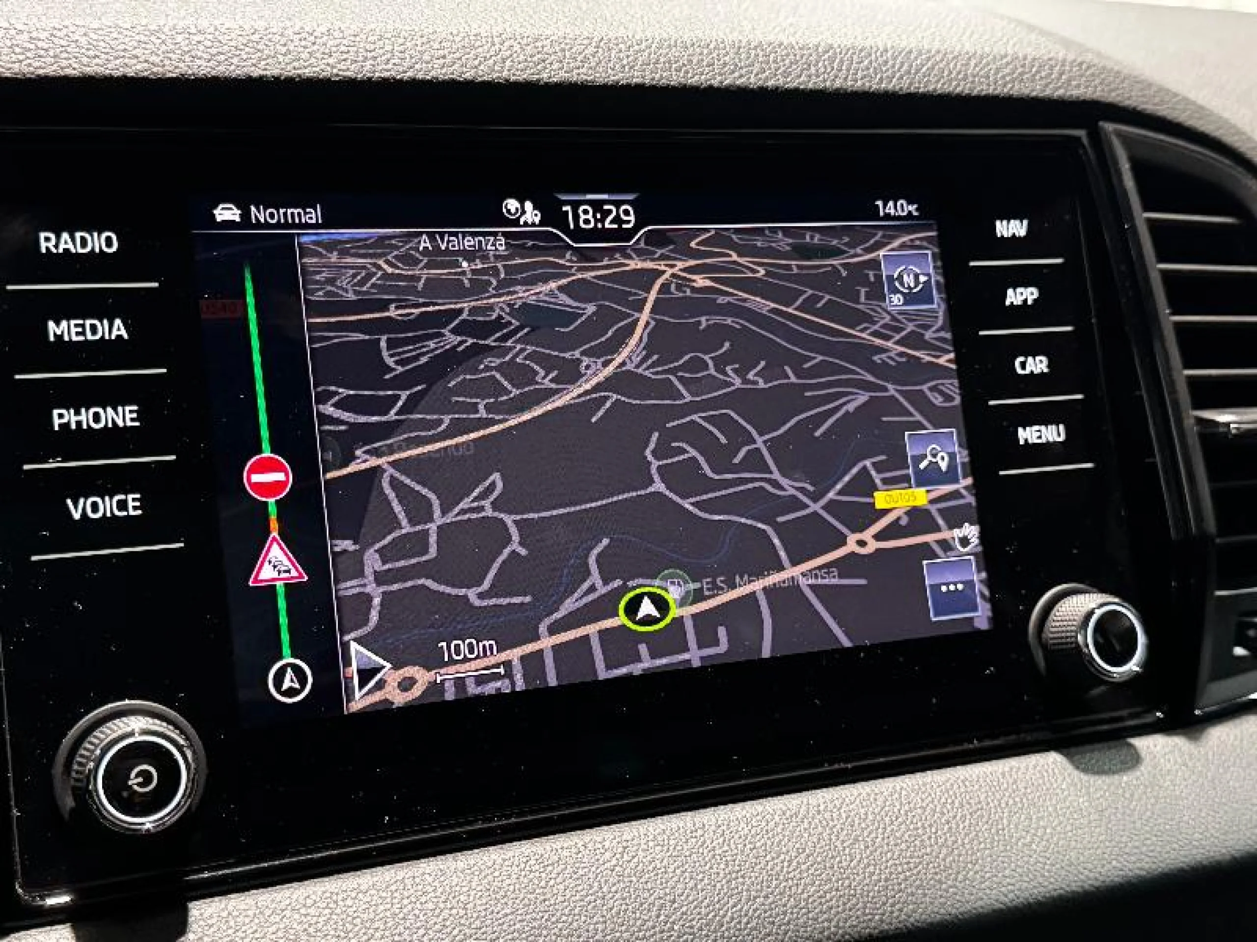 SKODA KAROQ 1.5 TSI 110KW (150CV) DSG ACT SPORTLINE - Foto 18