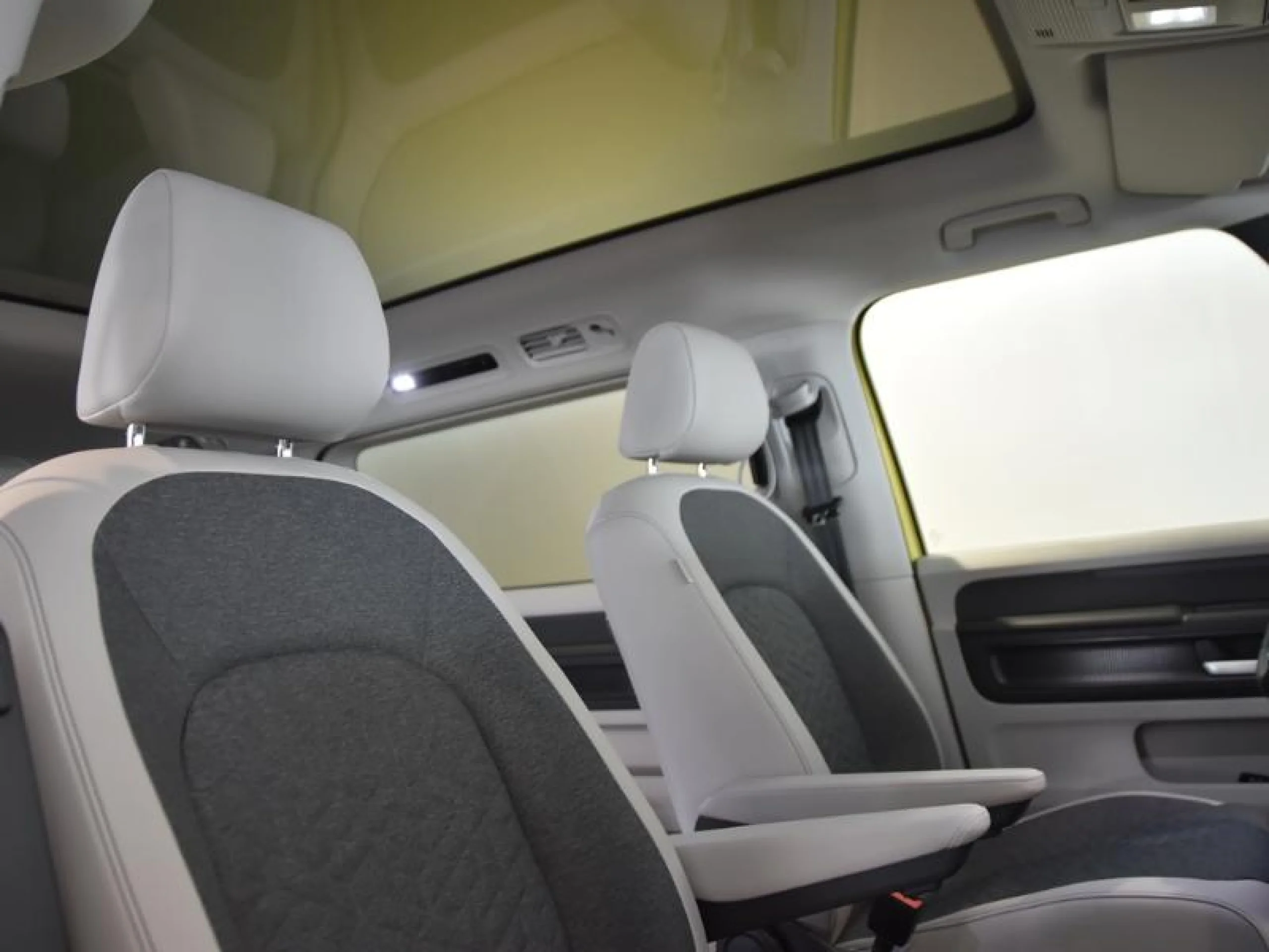 VW COMERCIALES ID. BUZZ ID. BUZZ  PRO 7 ASIENTOS  BATALLA LARGA  210 KW (286 CV) 86 KWH AUT 1 VEL. - Foto 9