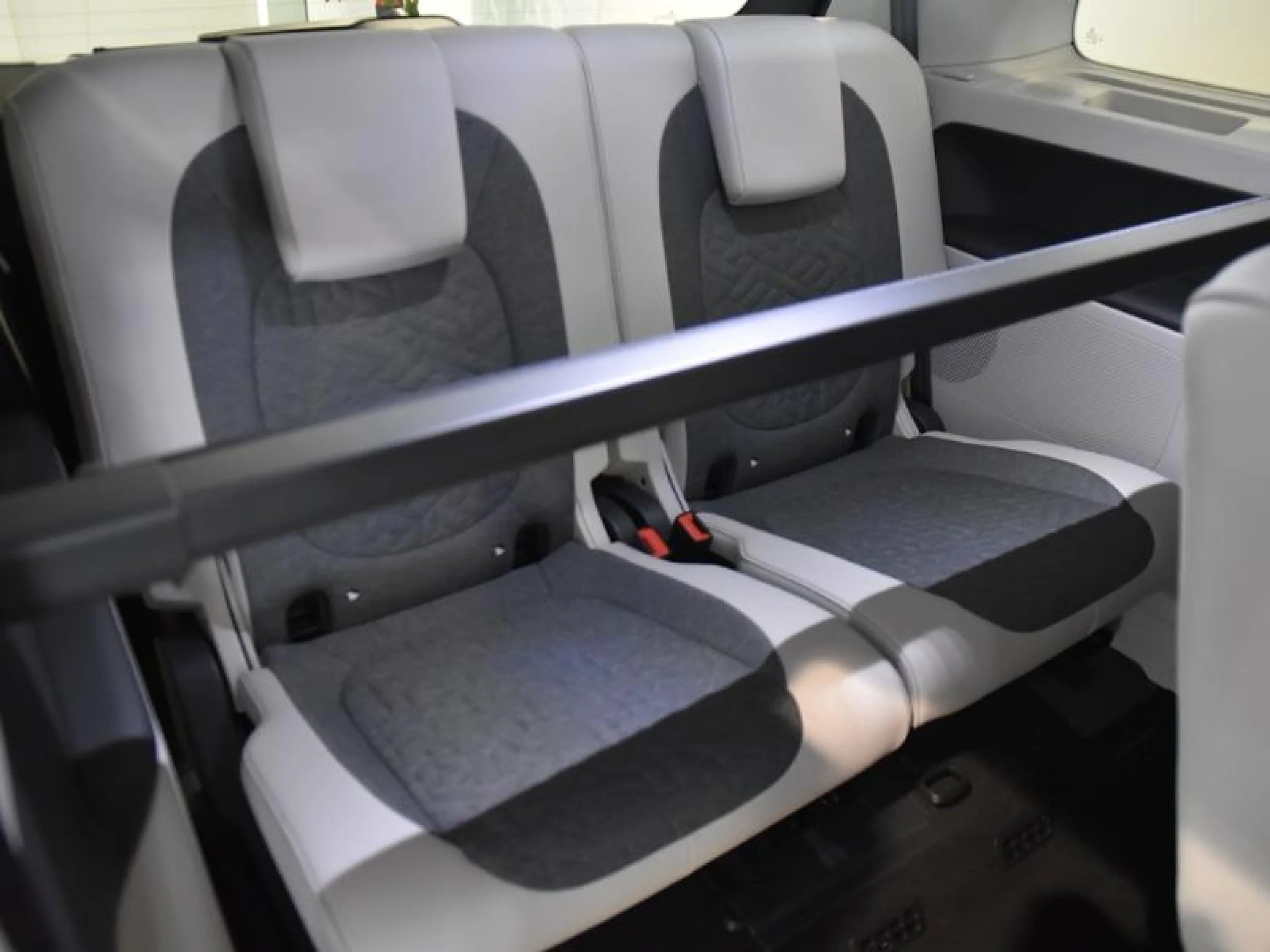 VW COMERCIALES ID. BUZZ ID. BUZZ  PRO 7 ASIENTOS  BATALLA LARGA  210 KW (286 CV) 86 KWH AUT 1 VEL. - Foto 10