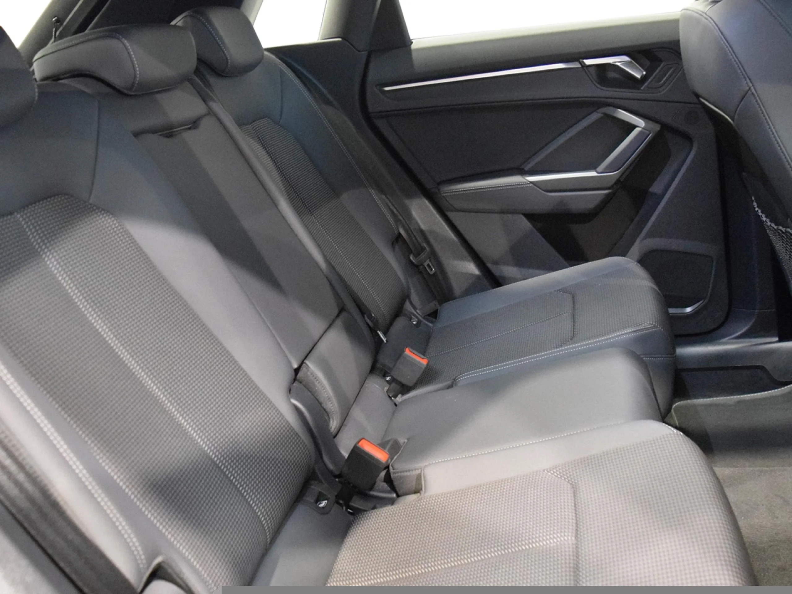 AUDI Q3 40 TDI 147KW S TRONIC QUATTRO BLACK LINE - Foto 8