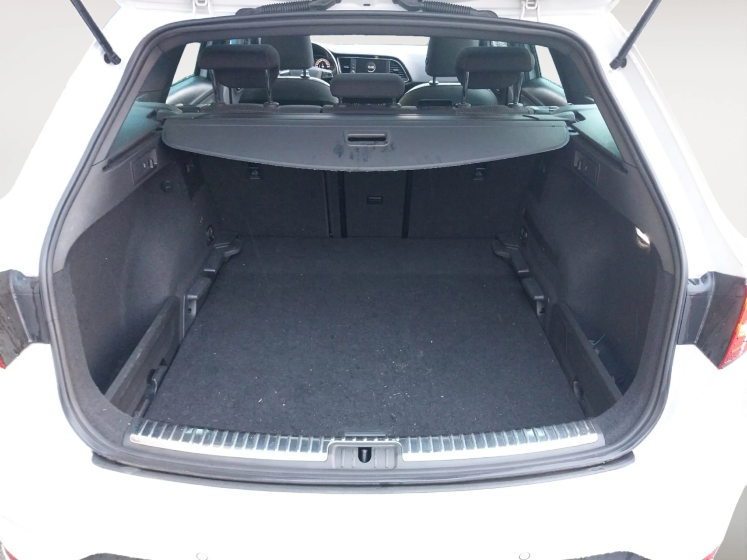 SEAT LEON ST 2.0 TDI 110KW (150CV) DSG 6 ST&SP FR - Foto 8