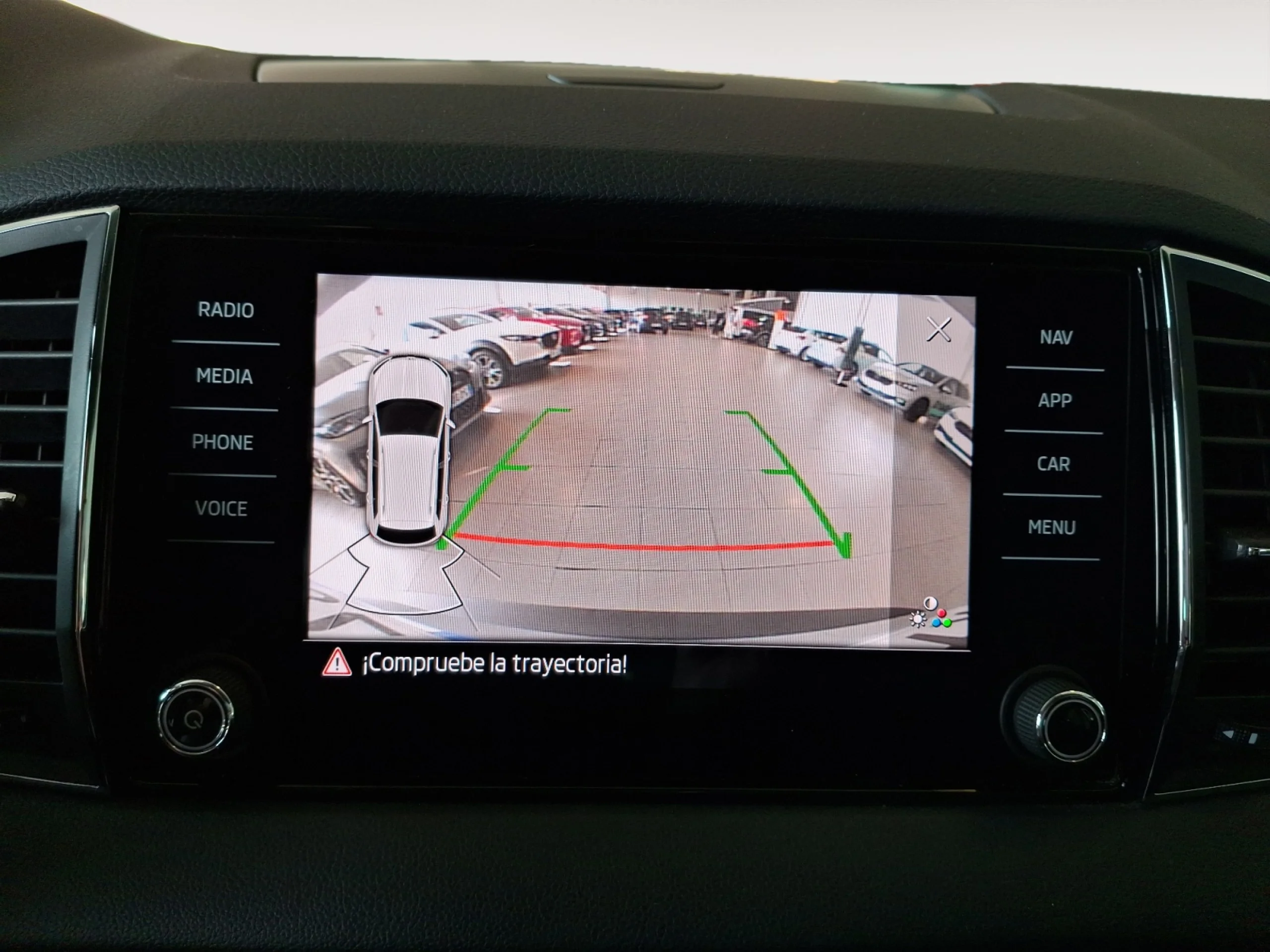 SKODA KAROQ 2.0 TDI 85KW (115CV) DSG AMBITION - Foto 16