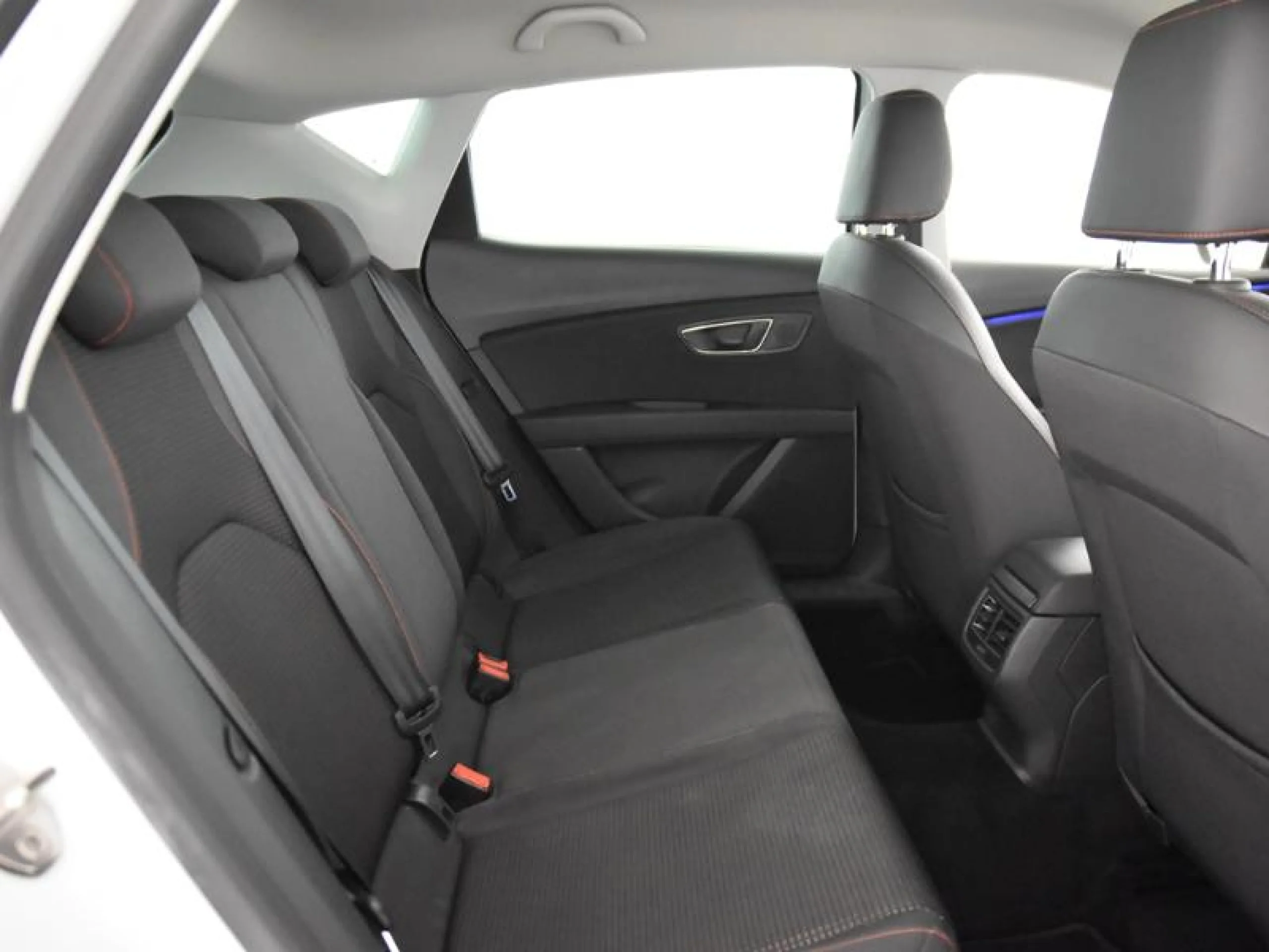 SEAT LEON 2.0 TDI 110KW (150CV) ST&SP FR PLUS - Foto 6