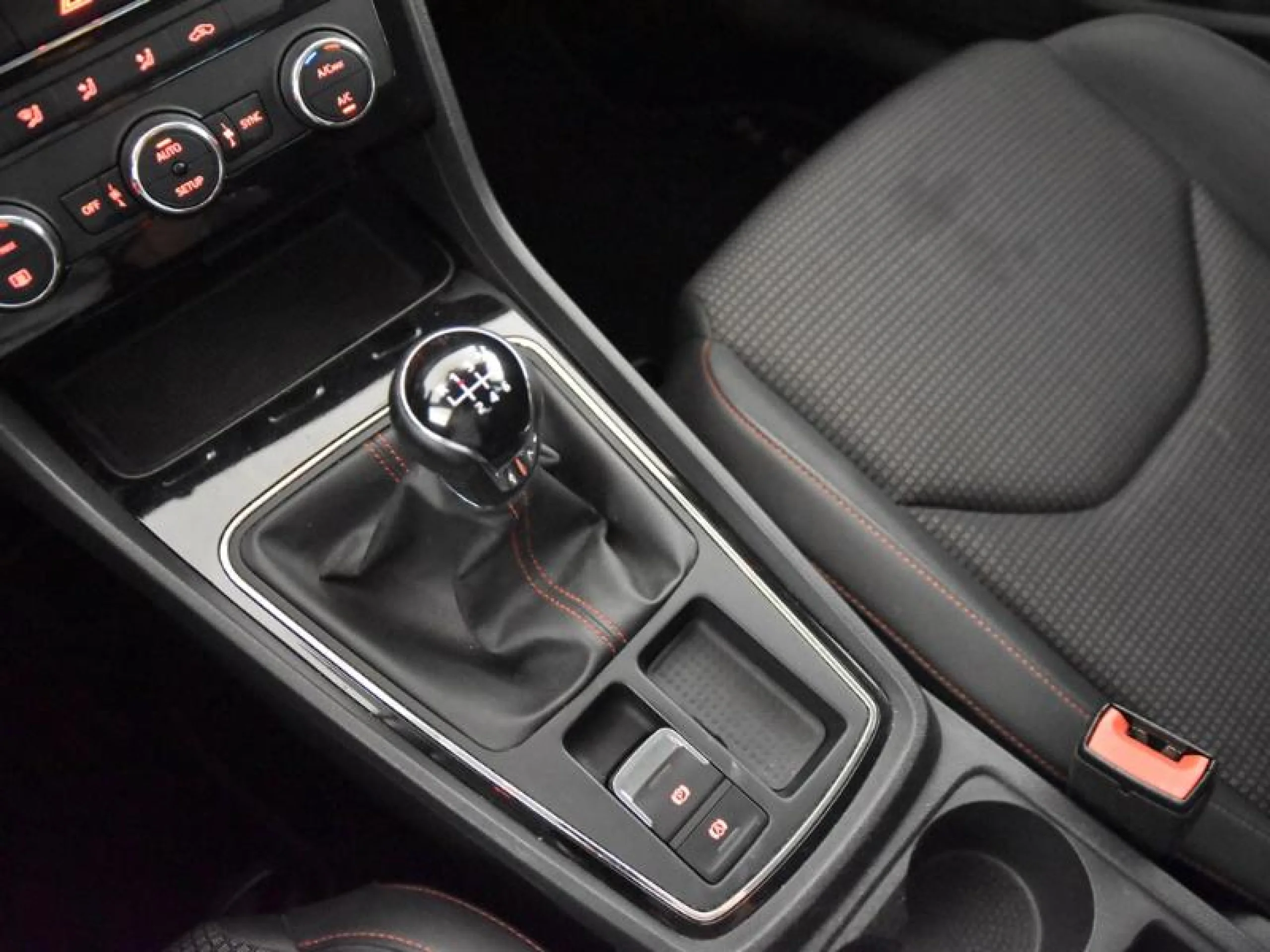 SEAT LEON 2.0 TDI 110KW (150CV) ST&SP FR PLUS - Foto 10