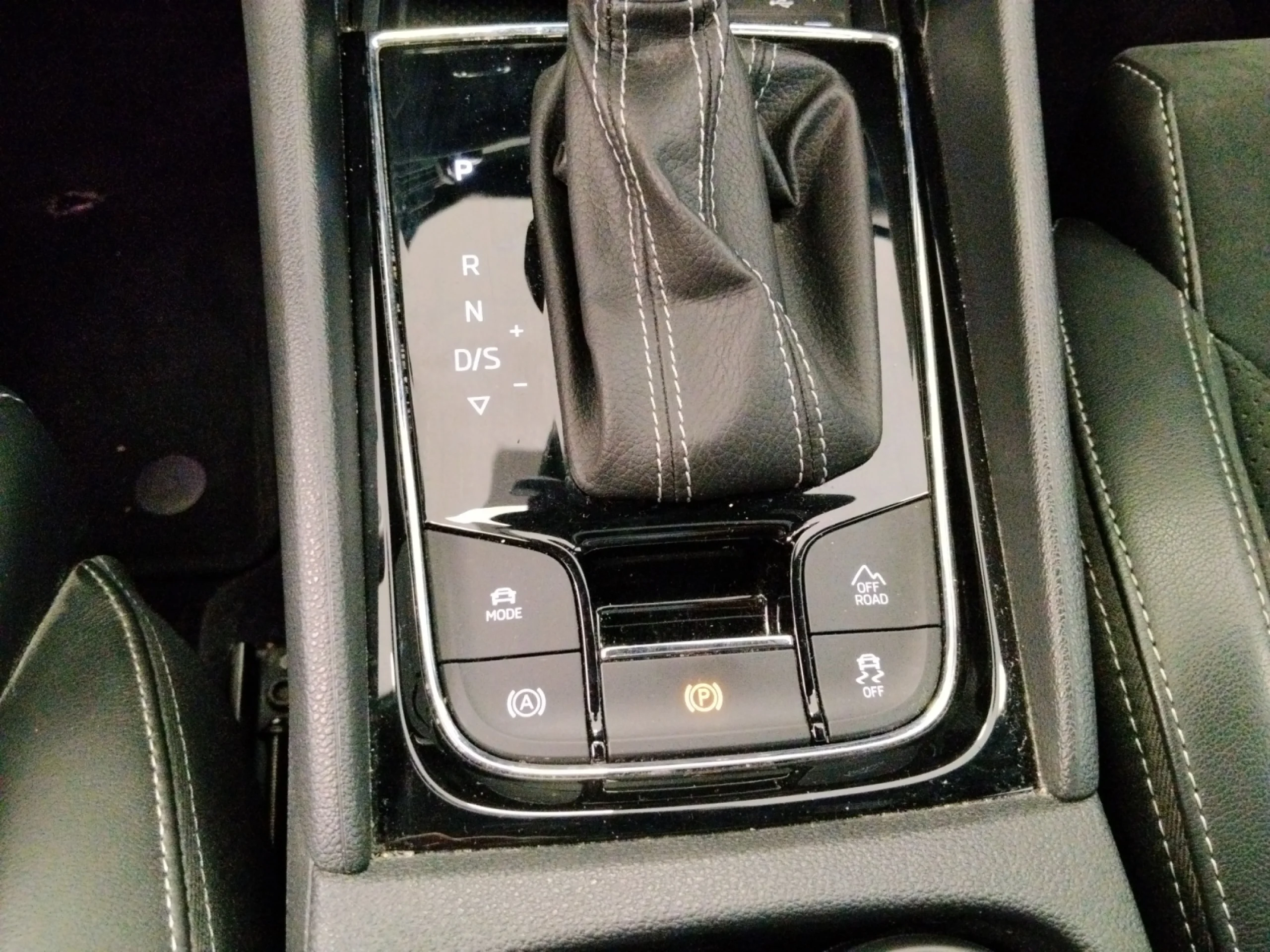 SKODA KODIAQ 2.0 TDI 110KW (150CV) DSG 4X4 SPORTLINE - Foto 13