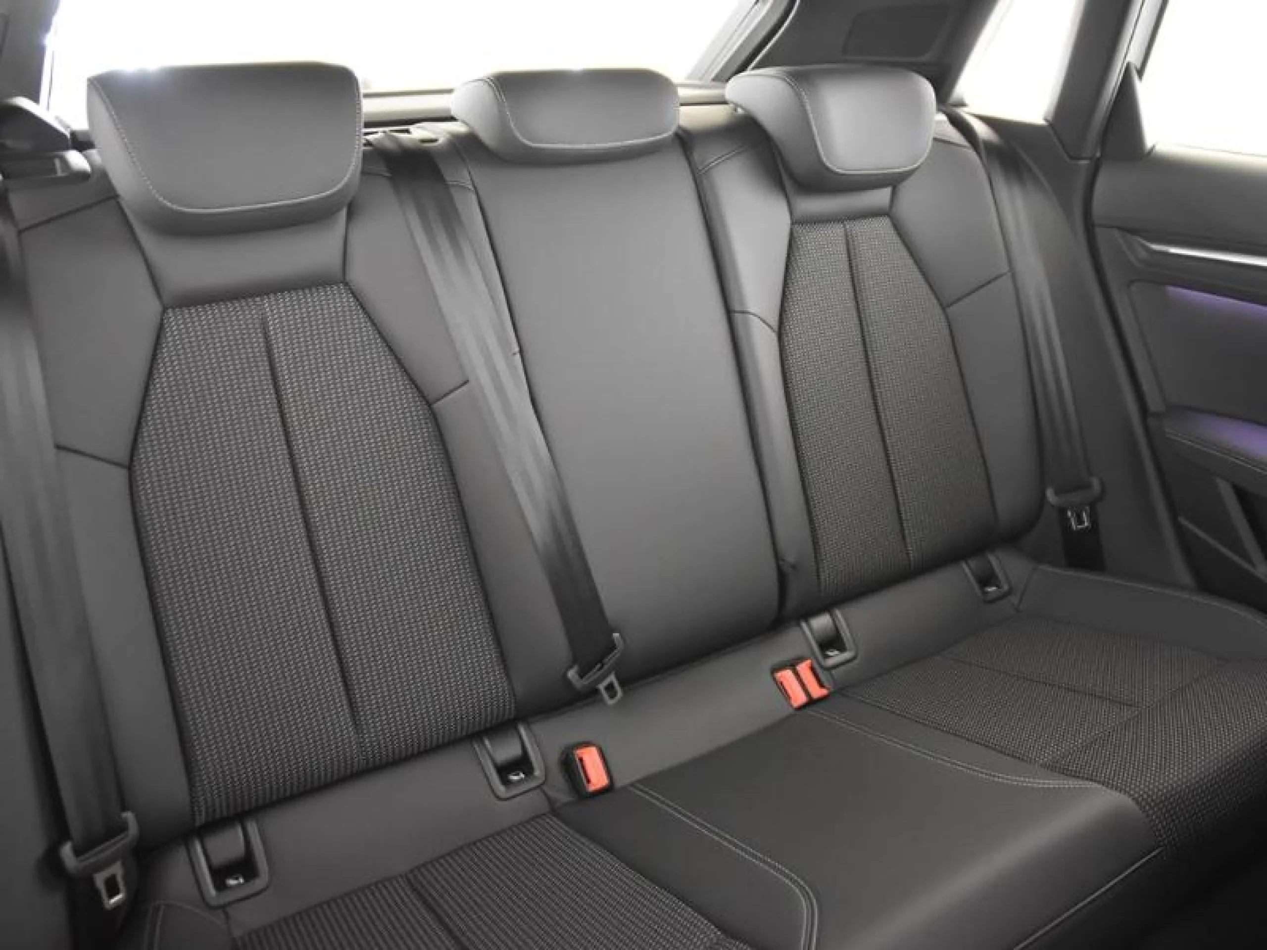 AUDI A3 SPORTBACK S LINE 35 TDI 110KW S TRONIC - Foto 8