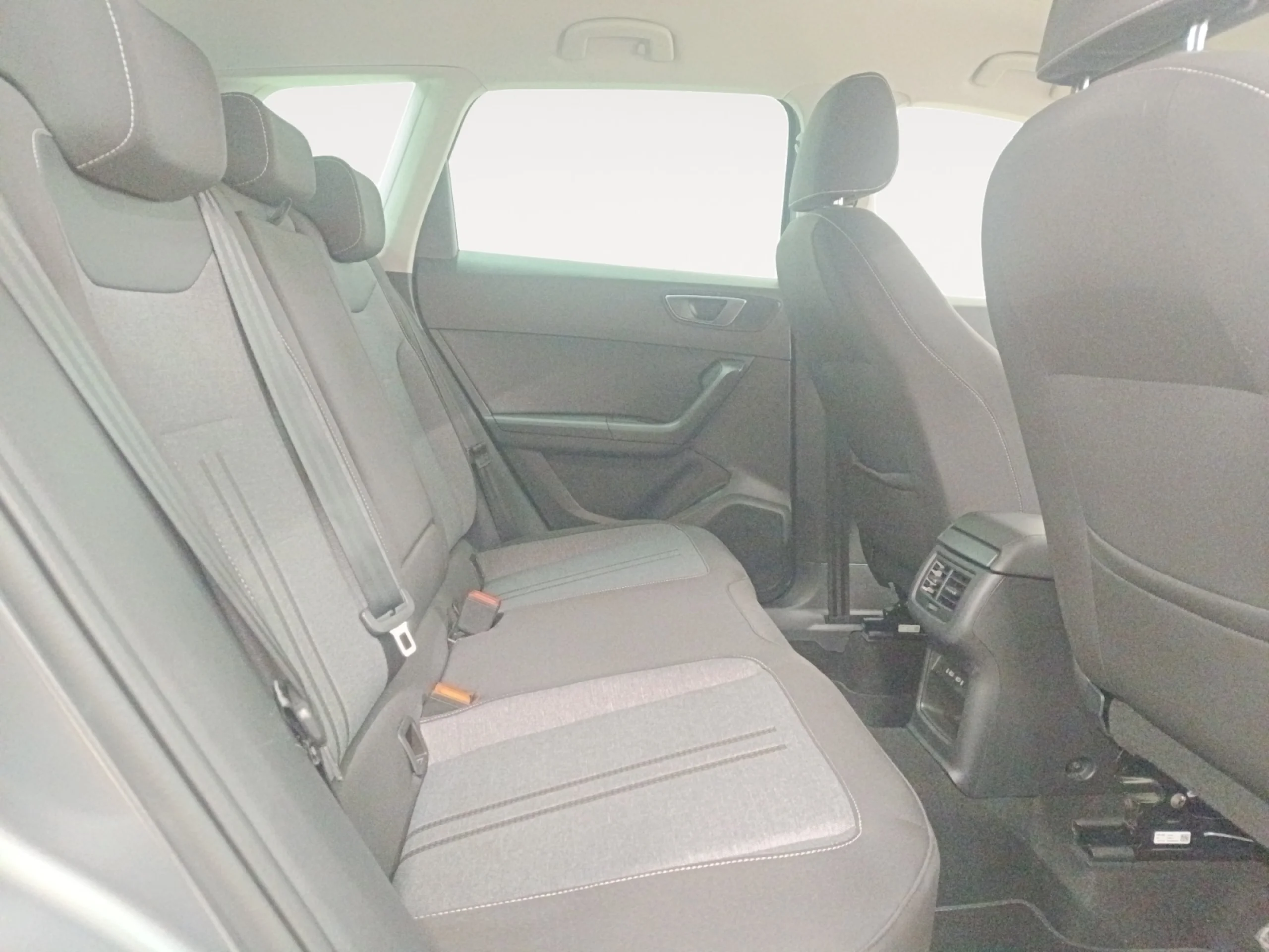 SEAT ATECA 1.5 TSI 110KW DSG STYLE EVO EDITION - Foto 6