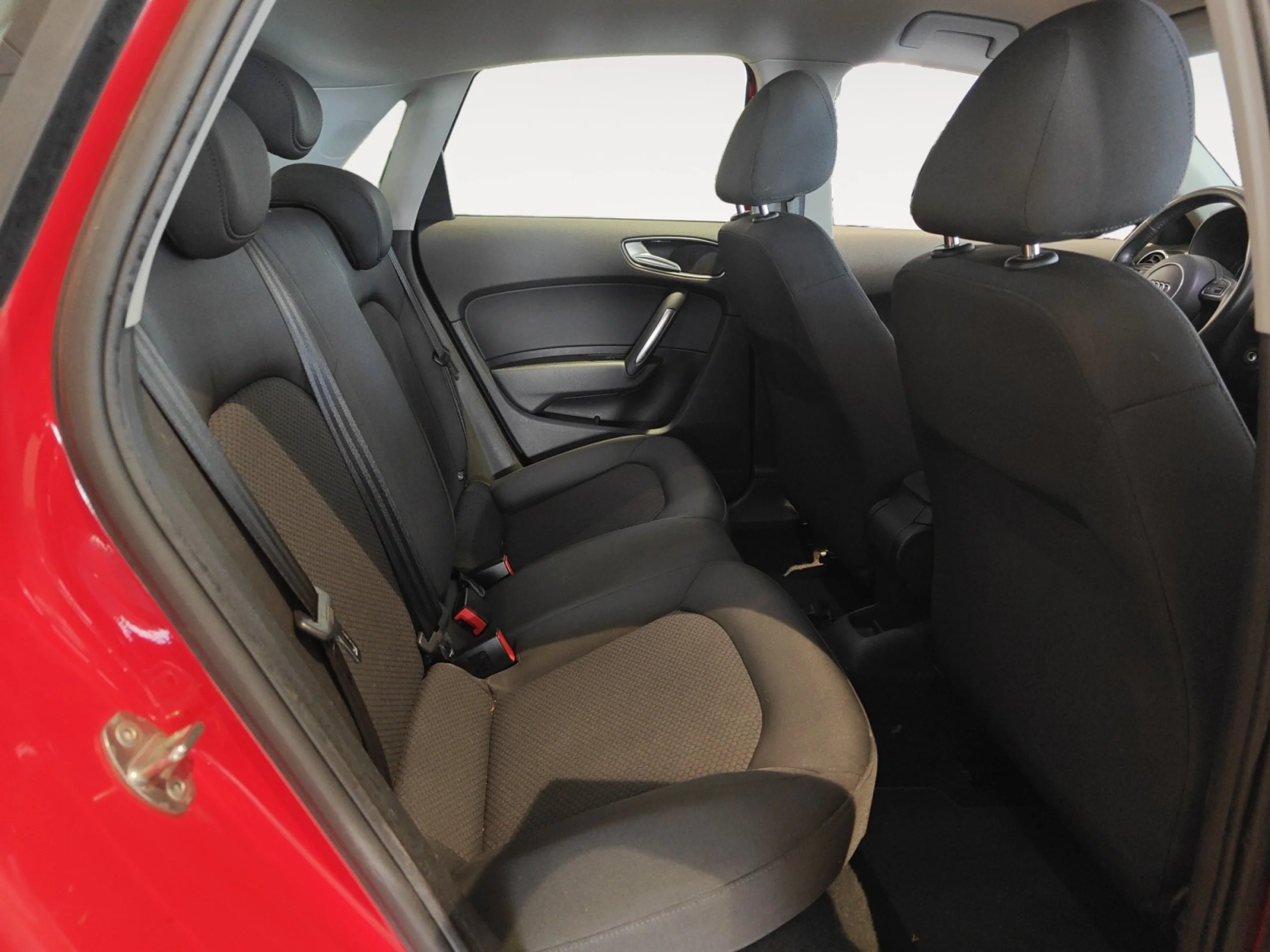 AUDI A1 25 TFSI 70KW (95CV) SPORTBACK - Foto 8