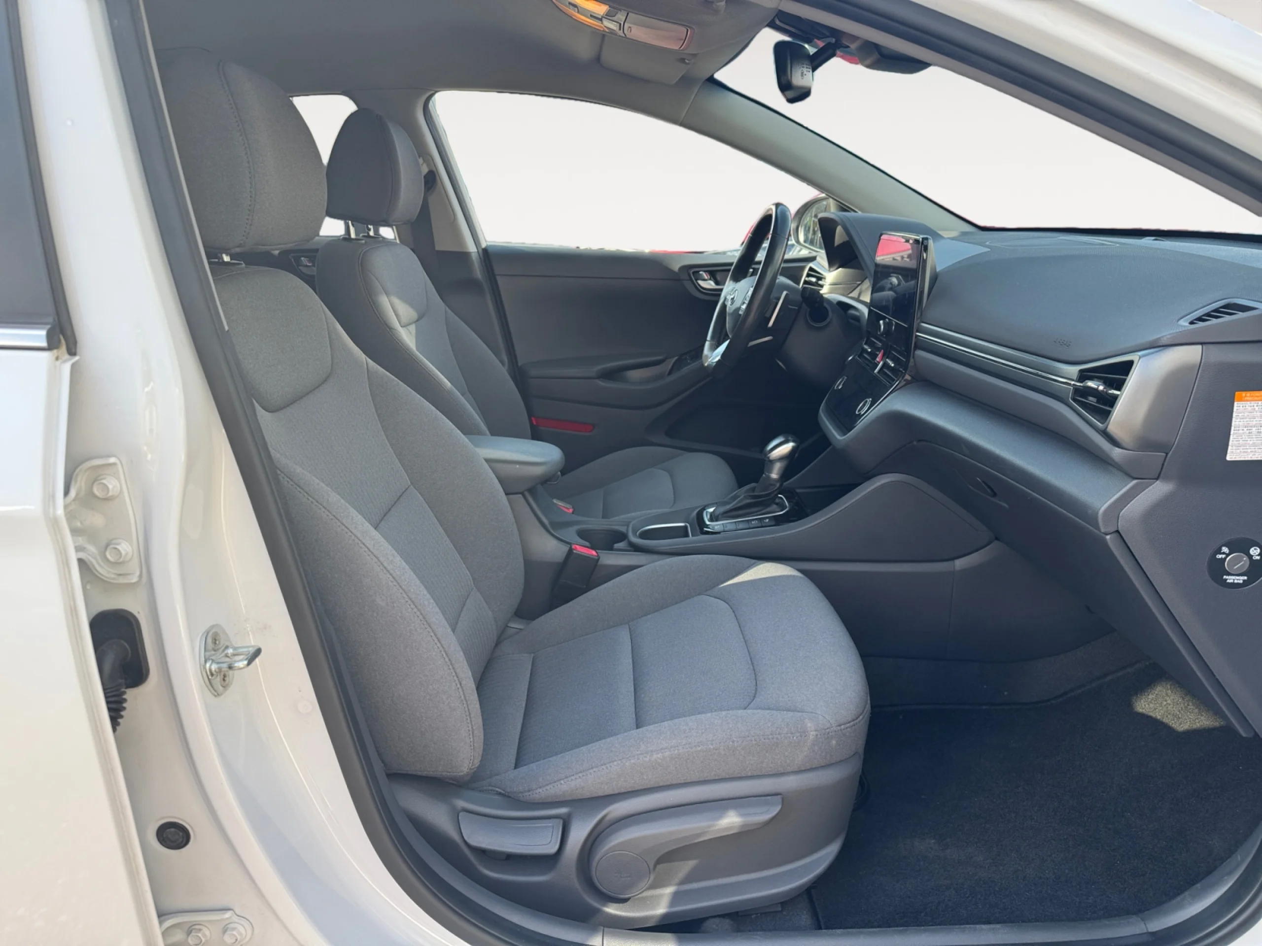 HYUNDAI IONIQ 1.6 GDI PHEV TECNO DCT - Foto 5