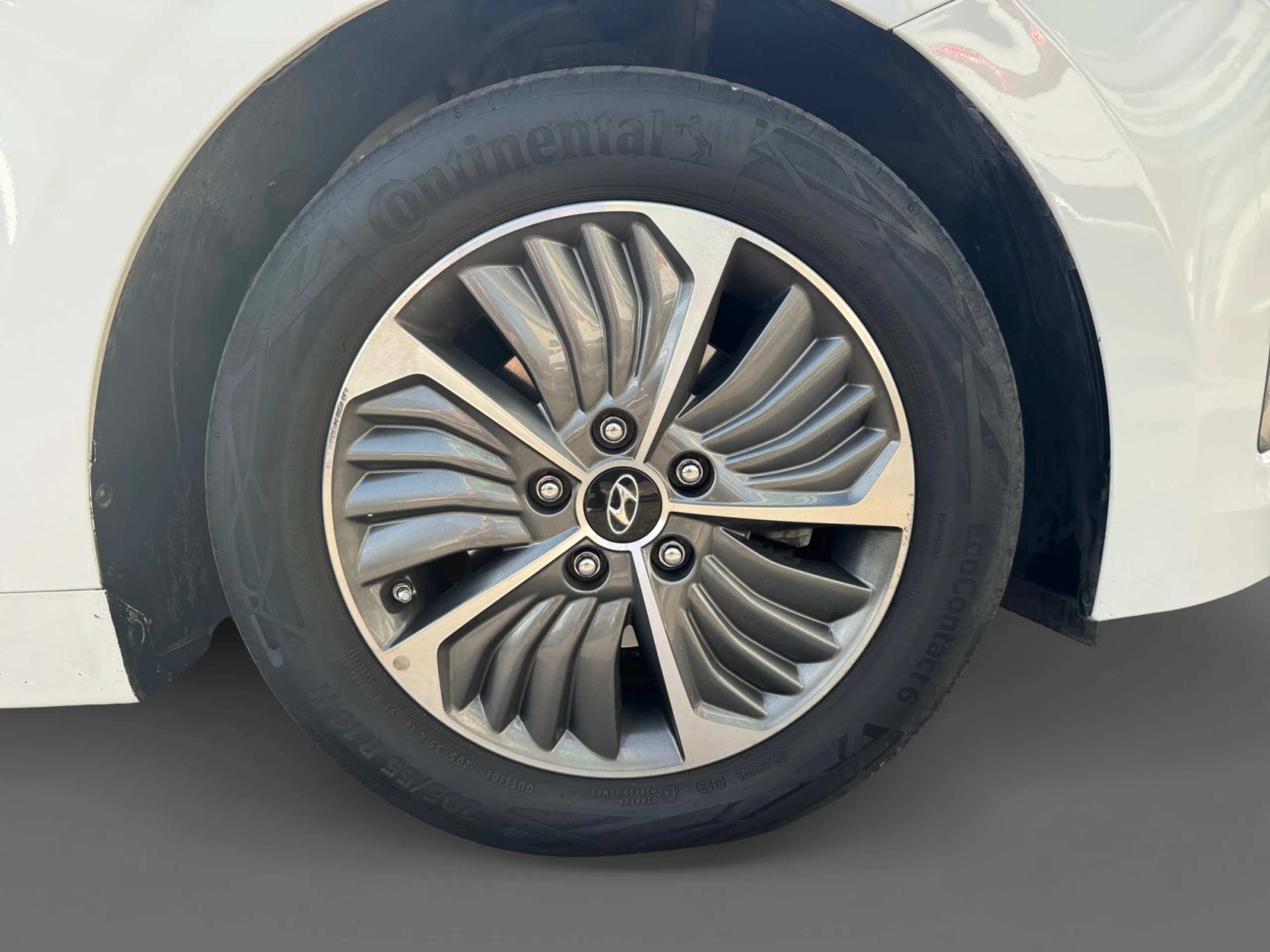 HYUNDAI IONIQ 1.6 GDI PHEV TECNO DCT - Foto 8