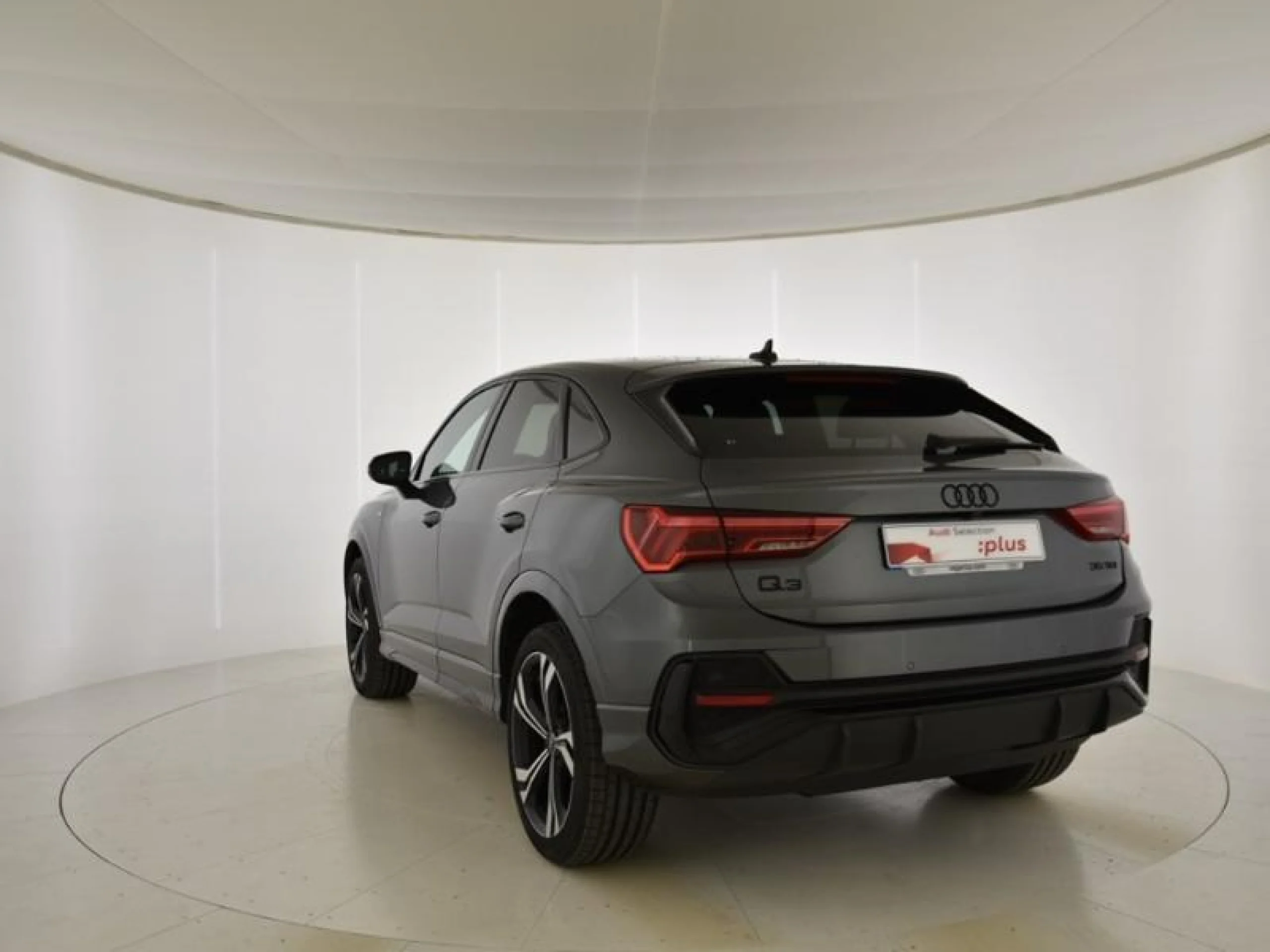 AUDI Q3 SPORTBACK BLACK LINE 35 TDI 110KW (150CV) S TRONIC - Foto 2