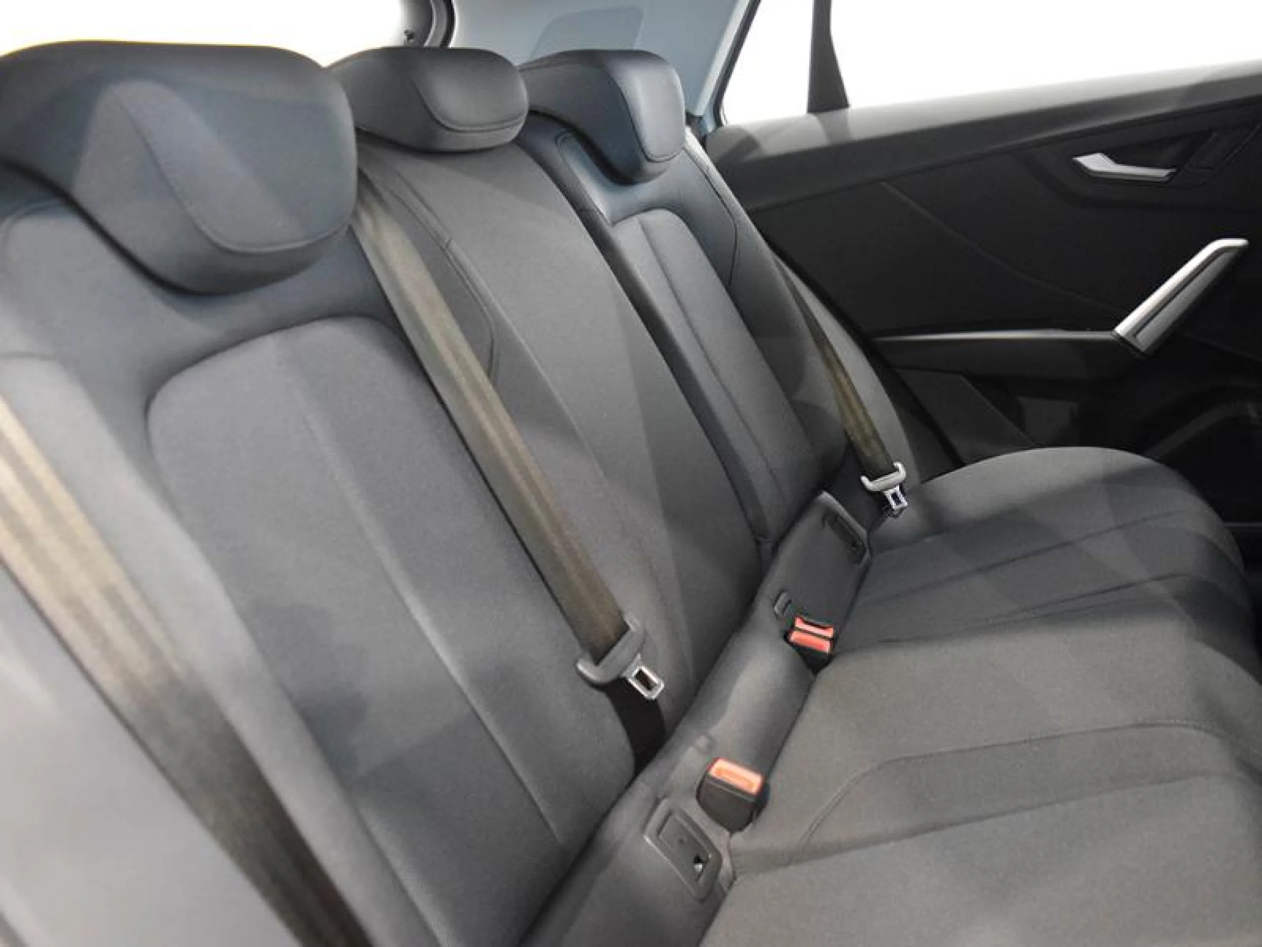 AUDI Q2 ADVANCED 30 TFSI 85KW (116CV) - Foto 8