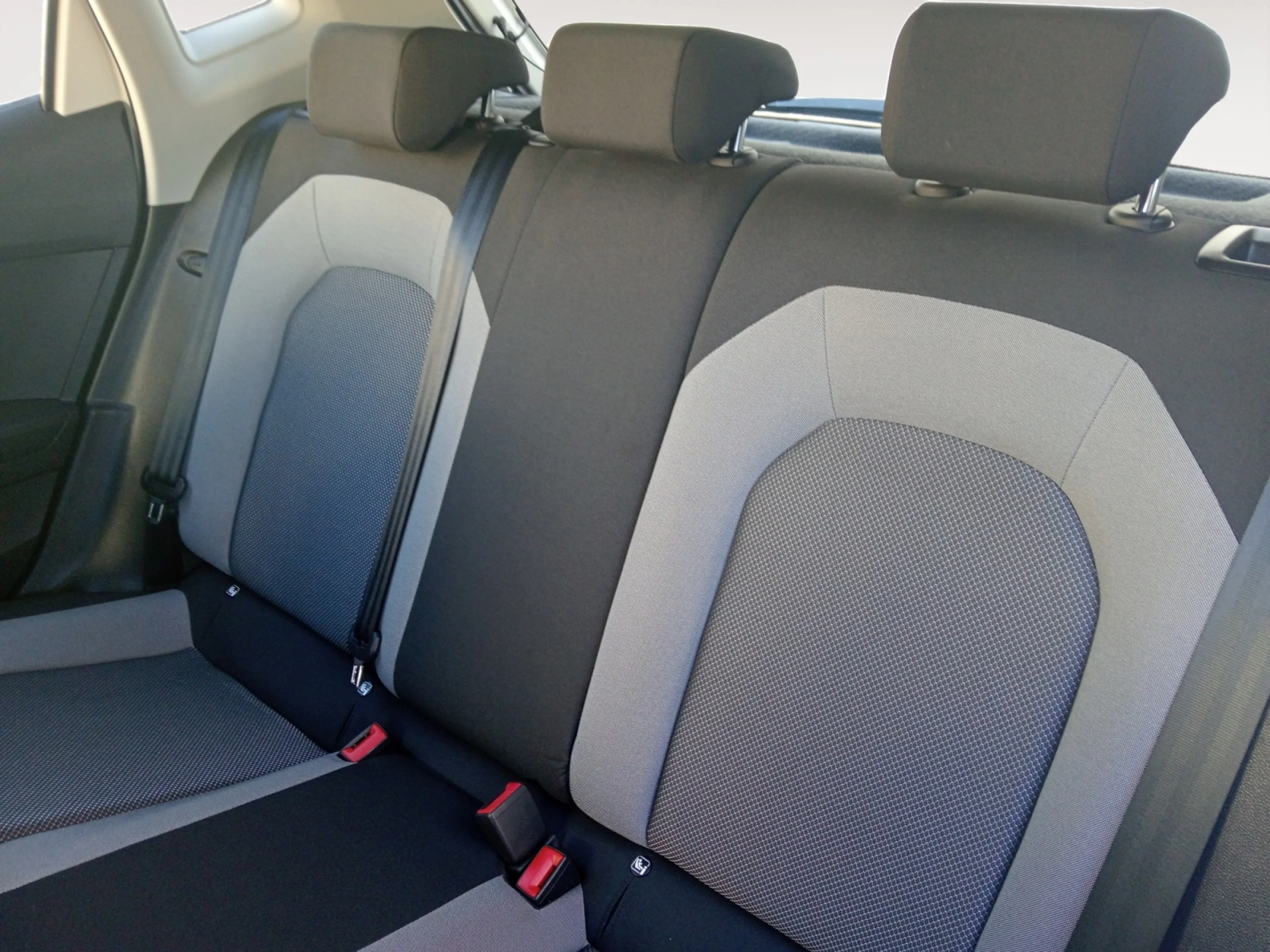 SEAT IBIZA 1.0 ECOTSI 70KW (95CV) STYLE - Foto 6