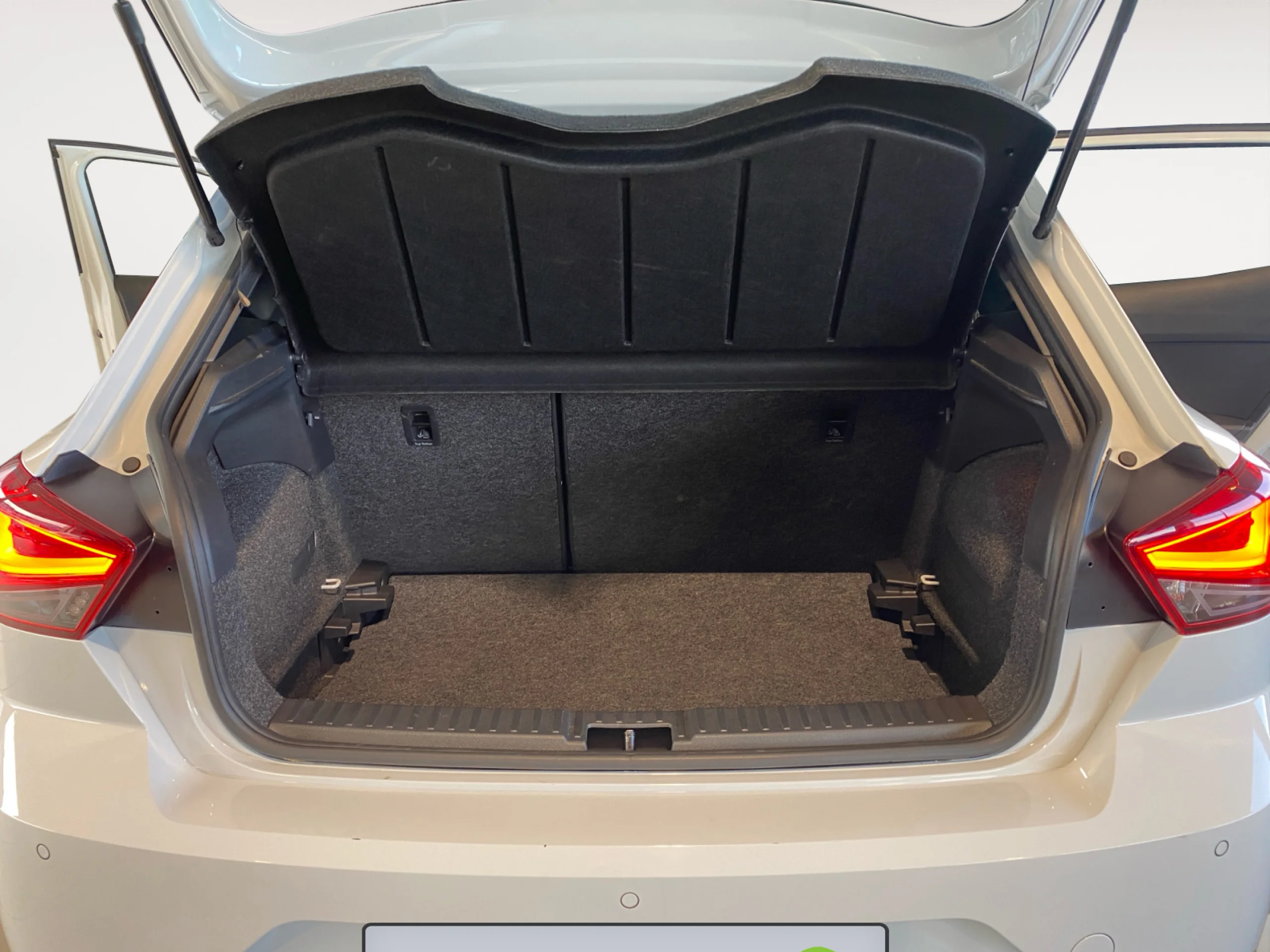 SEAT IBIZA 1.0 TSI 85KW (115CV) FR 40 ANIVERSARIO - Foto 8