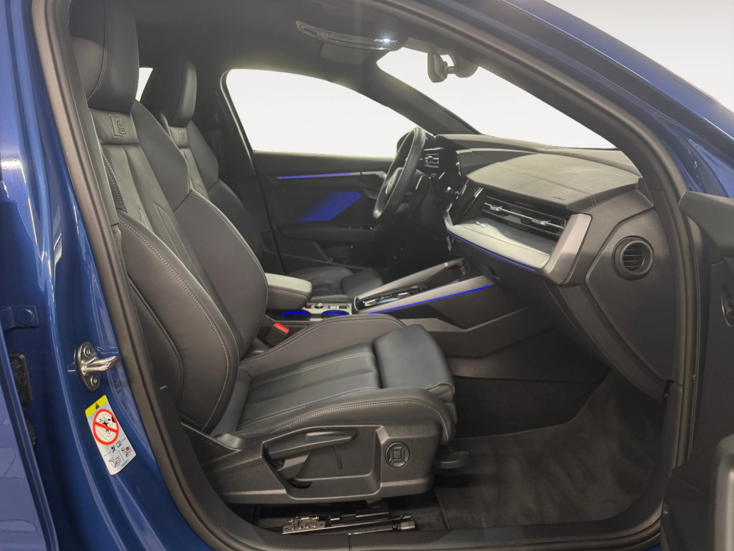 AUDI A3 SPORTBACK S LINE 40 TFSI E 150KW S TRON - Foto 4