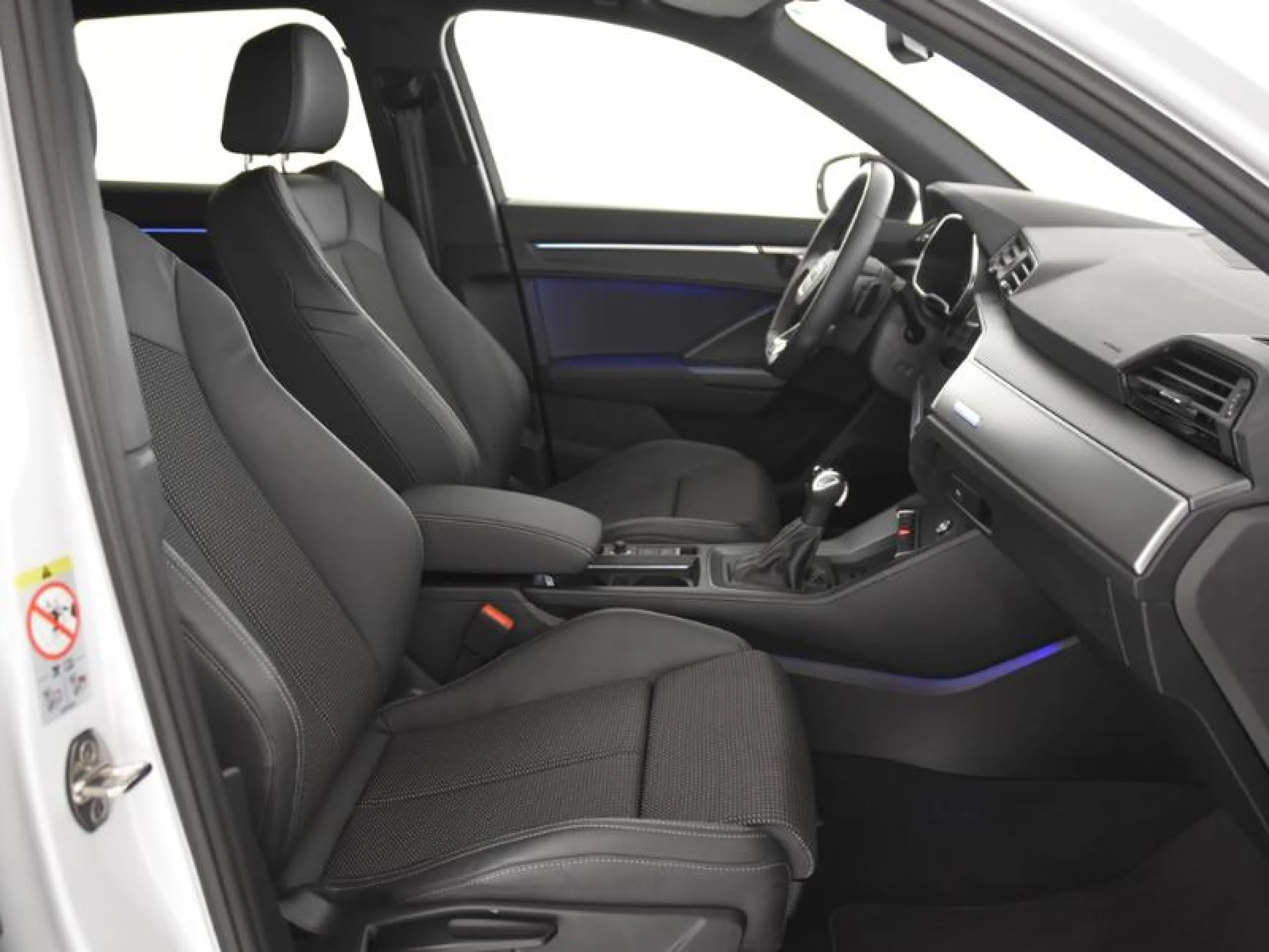 AUDI Q3 BLACK LINE 35 TDI 110KW (150CV) S TRONIC - Foto 5