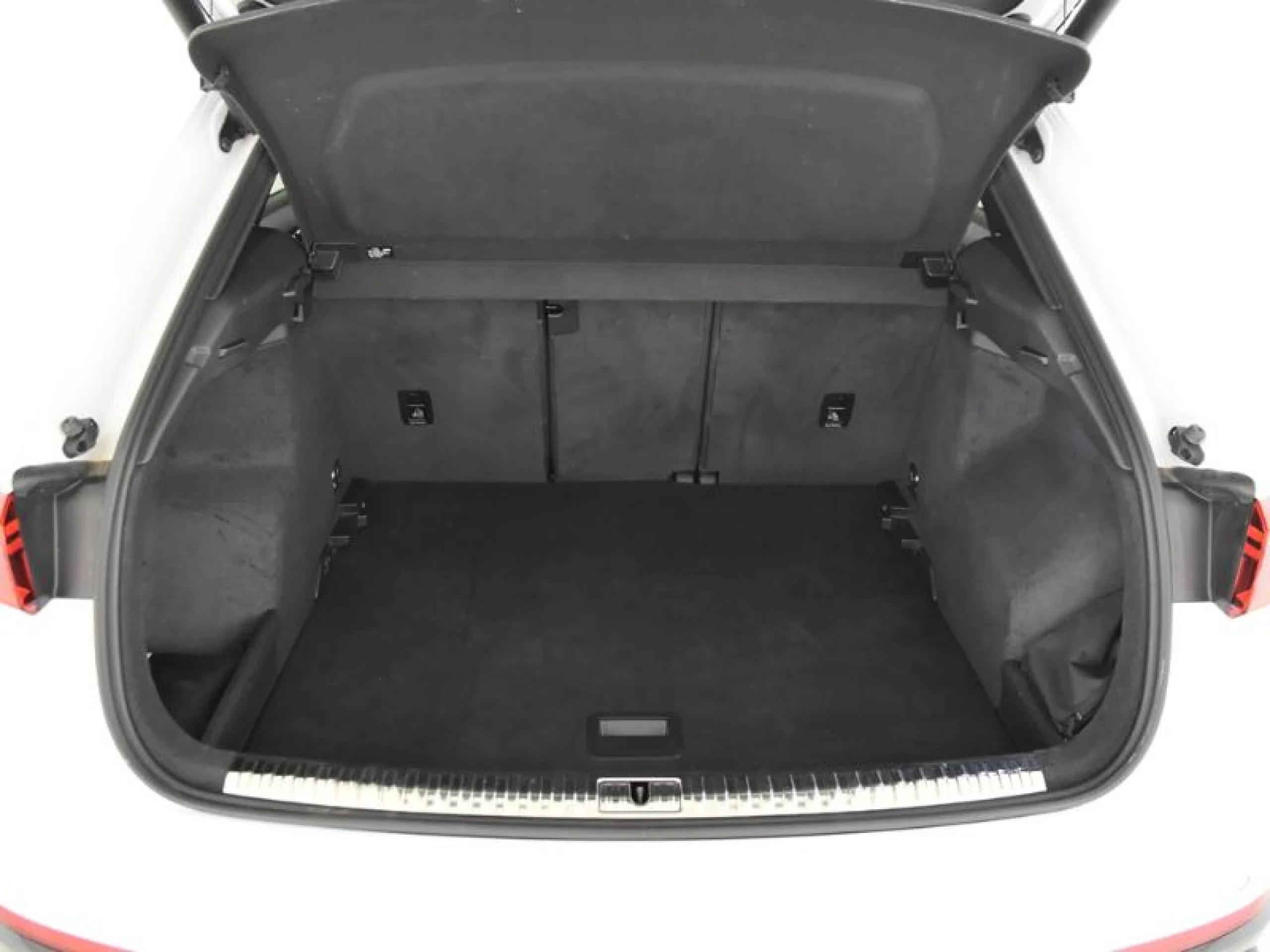 AUDI Q3 BLACK LINE 35 TDI 110KW (150CV) S TRONIC - Foto 7