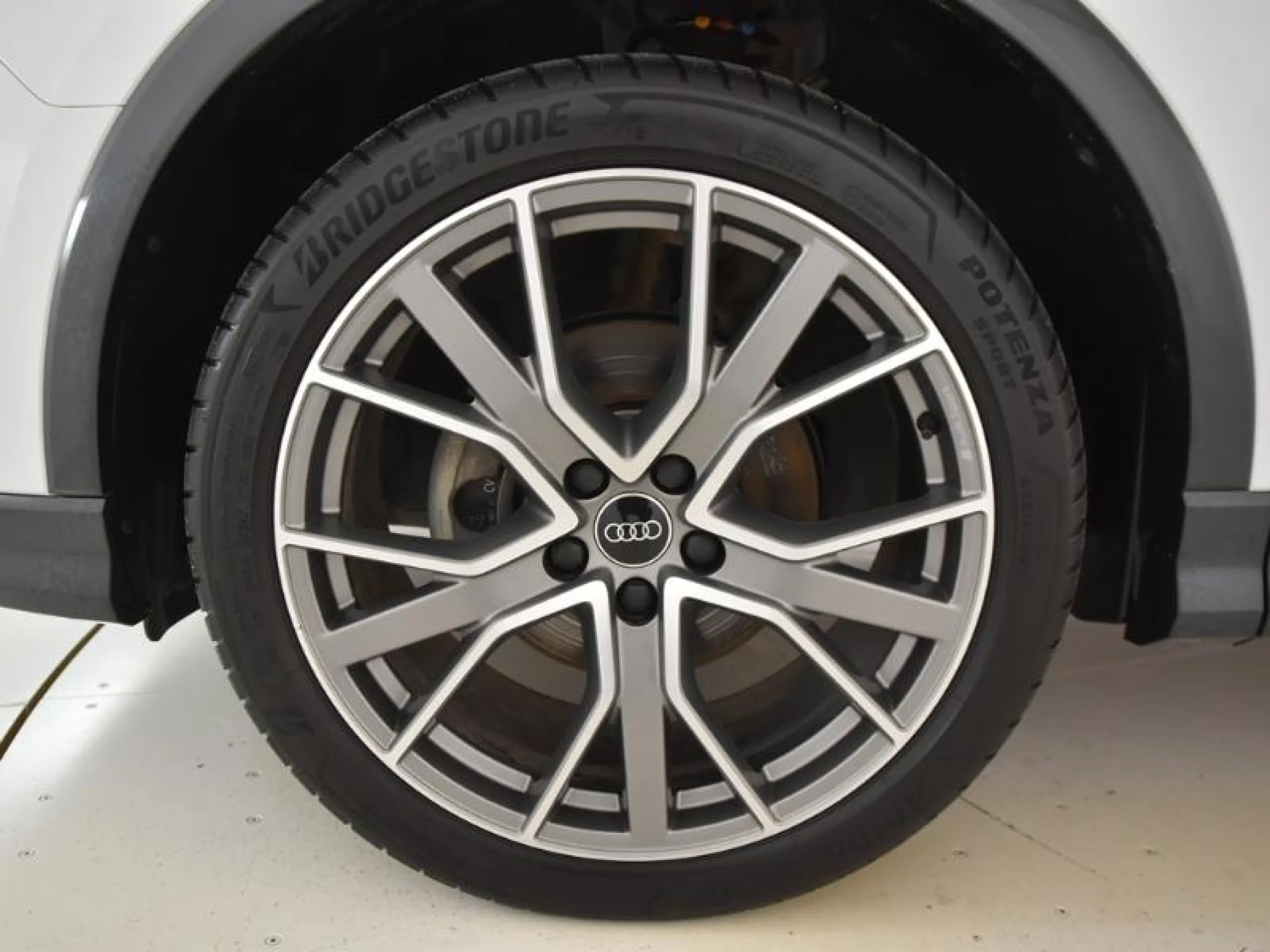 AUDI Q3 BLACK LINE 35 TDI 110KW (150CV) S TRONIC - Foto 8