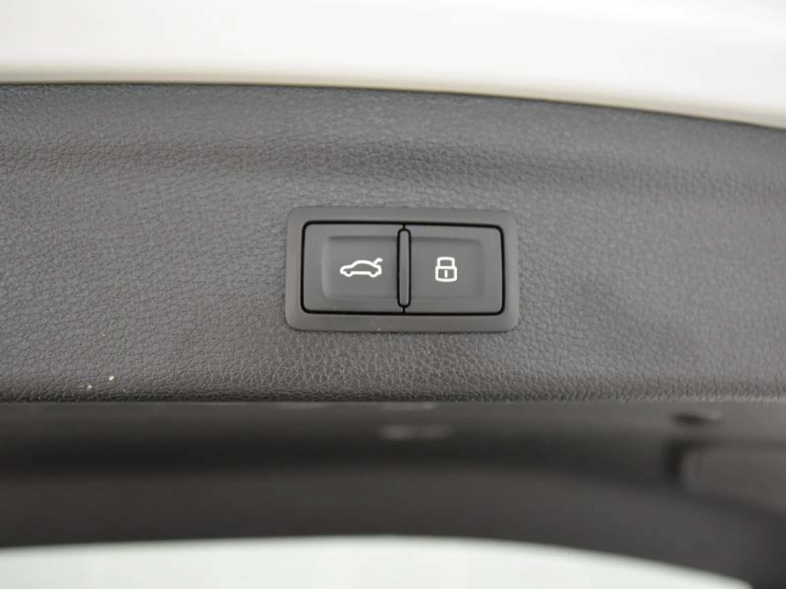 AUDI Q3 BLACK LINE 35 TDI 110KW (150CV) S TRONIC - Foto 9