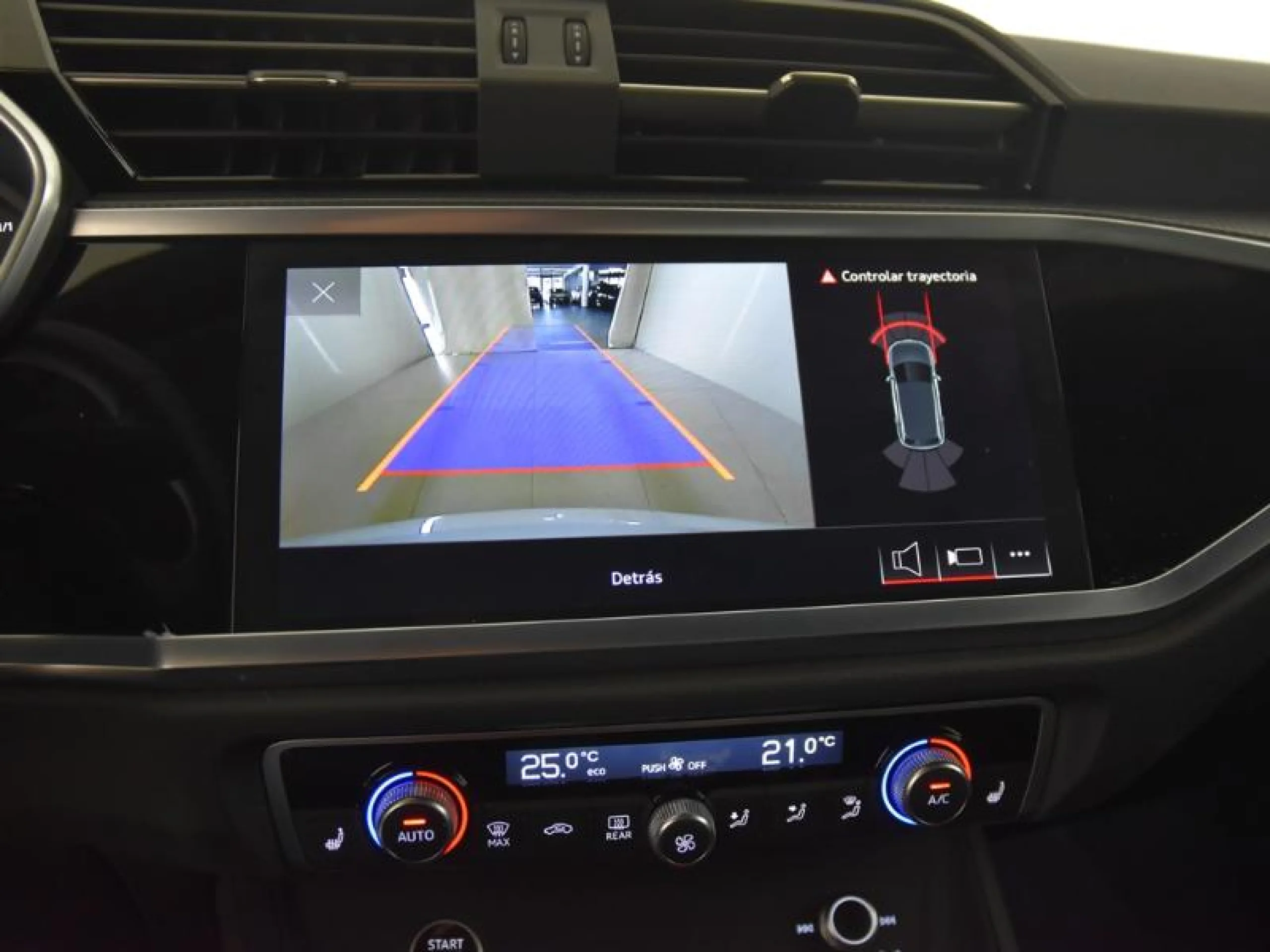 AUDI Q3 BLACK LINE 35 TDI 110KW (150CV) S TRONIC - Foto 17