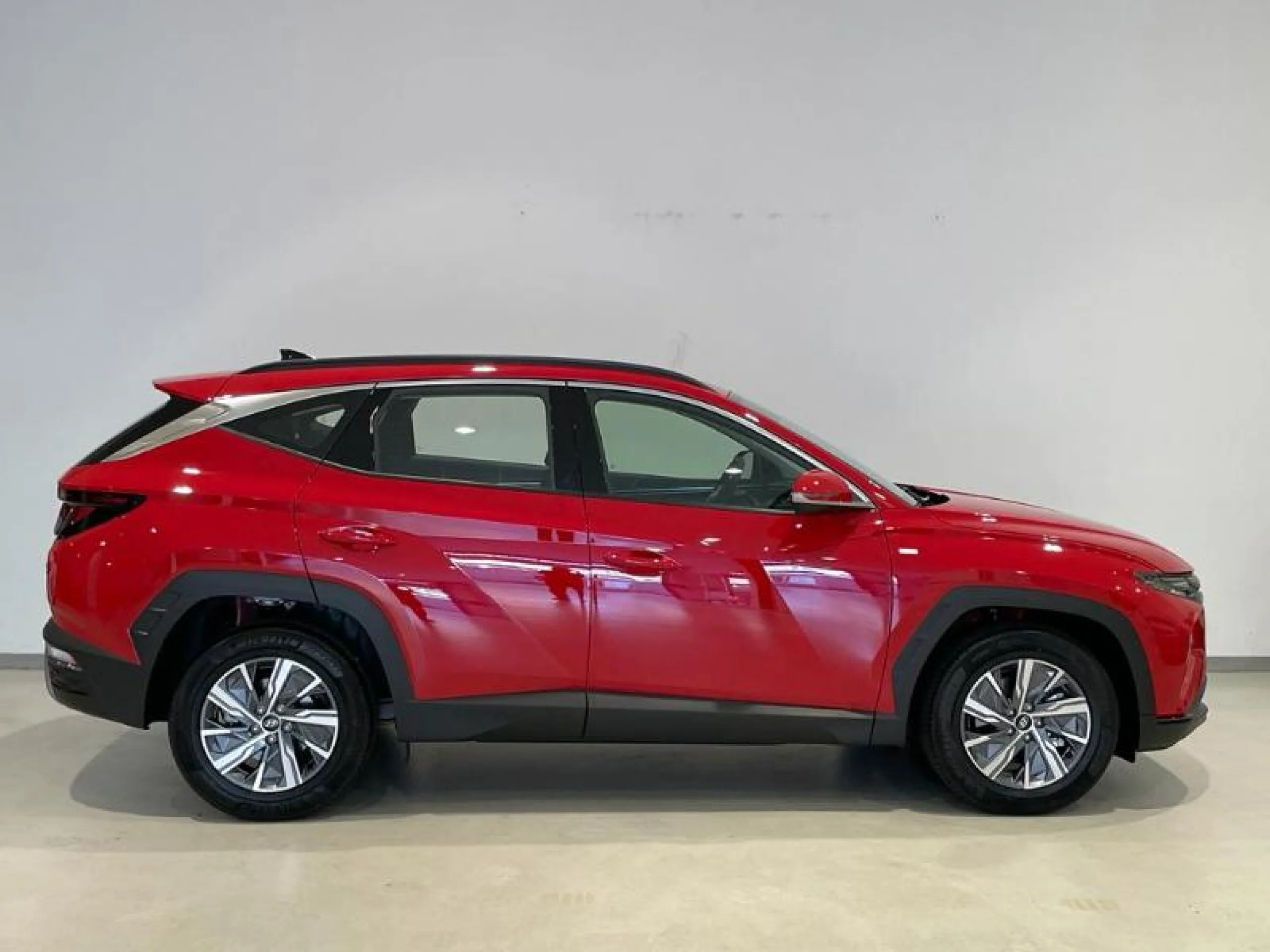 HYUNDAI TUCSON 1.6 CRDI 100KW (136CV) 48V MAXX DCT - Foto 2