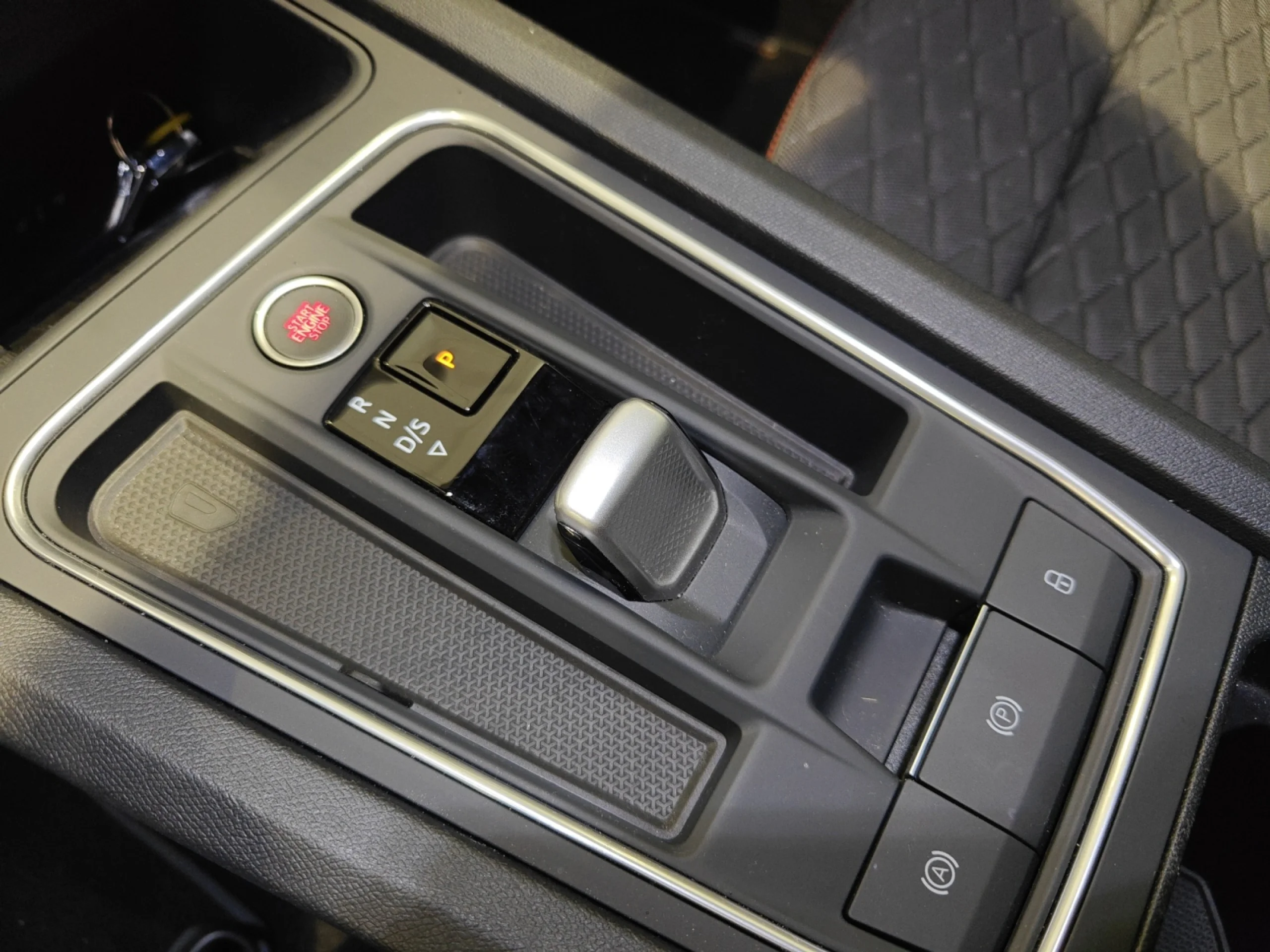 SEAT LEON NUEVO LEON 1.0 ETSI 81 KW (110 CV) DSG FR XL ECO - Foto 11