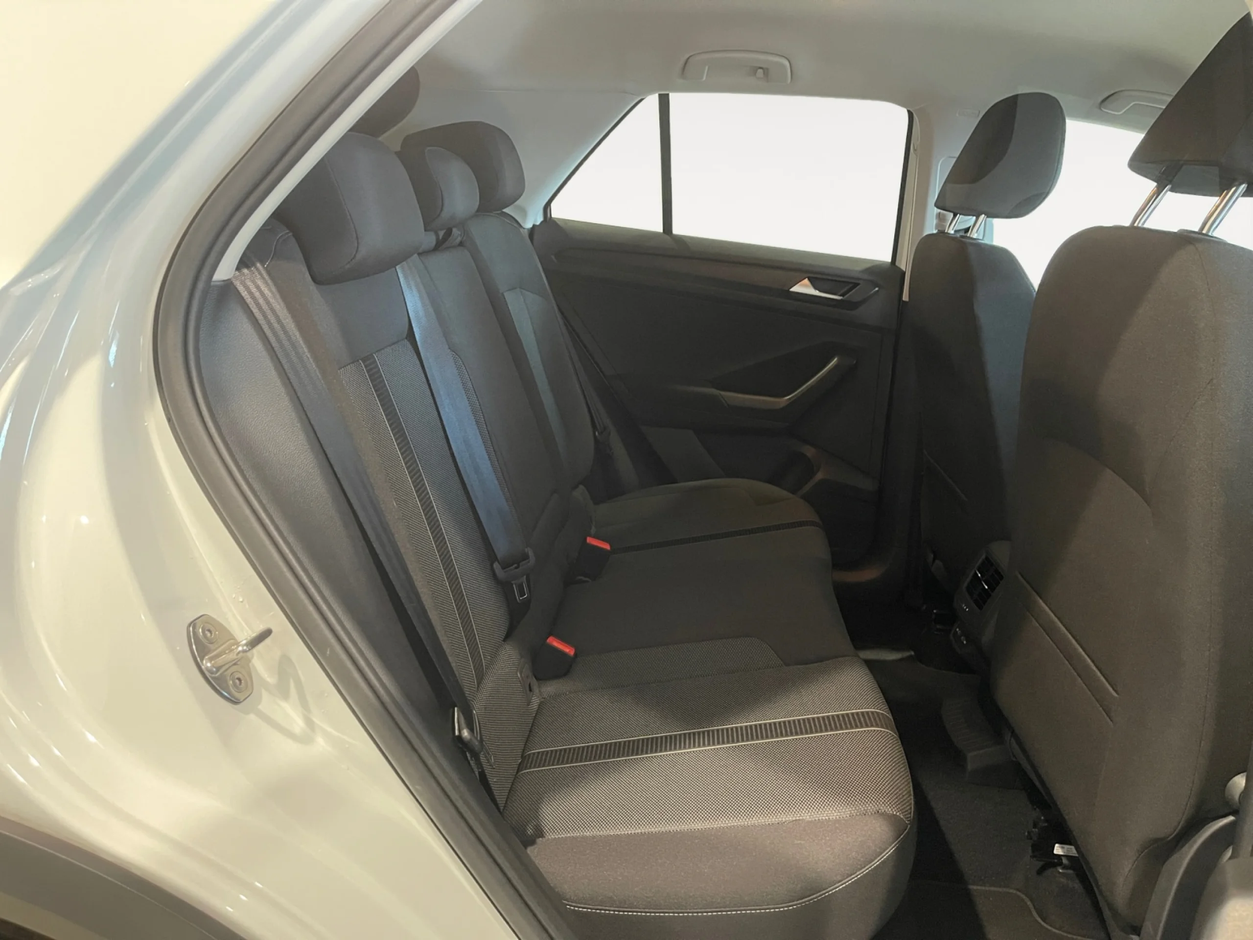 VOLKSWAGEN T ROC T ROC M S DARK 2.0 TDI 110 KW (150 CV)  AUTOM TICO DSG 7 VEL. - Foto 6