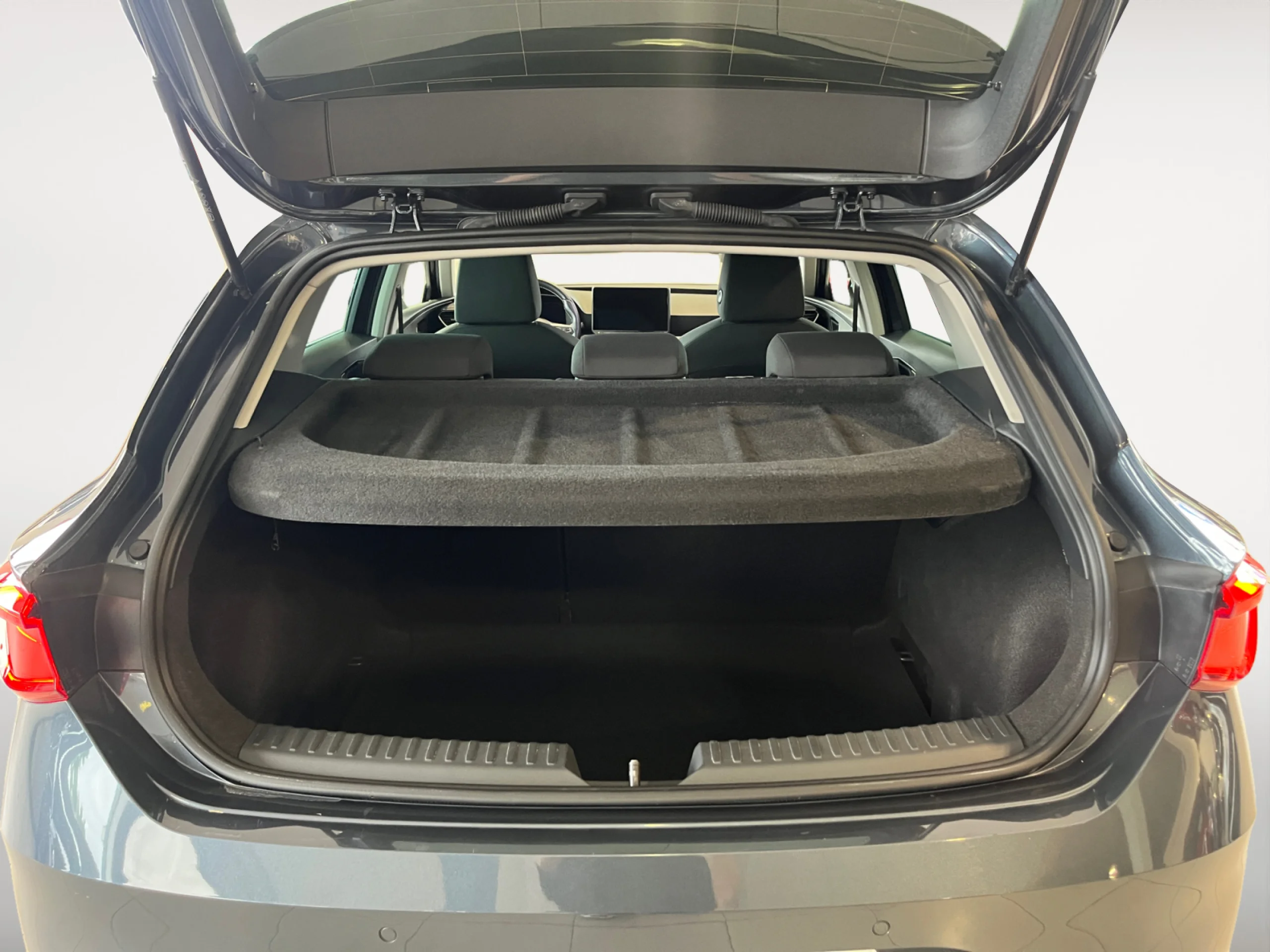 SEAT LEON 2.0 TDI 85KW STYLE XL - Foto 8