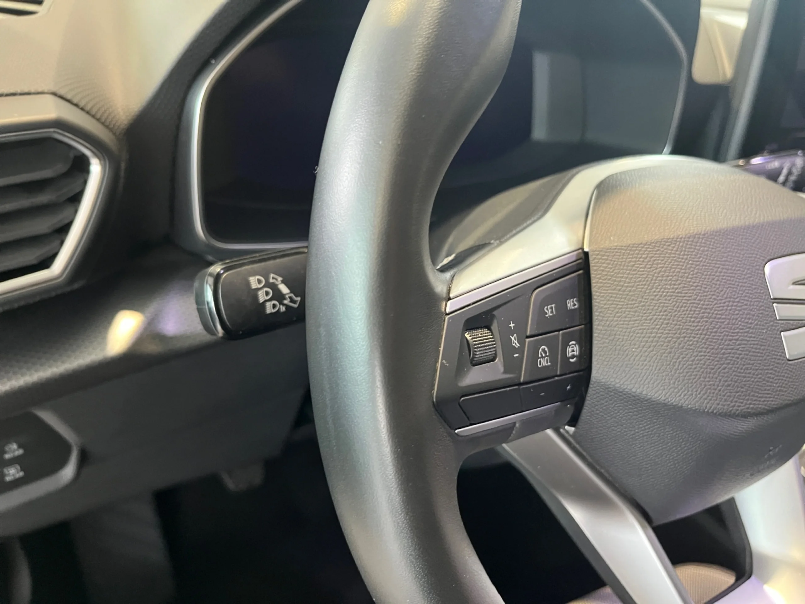 SEAT LEON 2.0 TDI 85KW STYLE XL - Foto 11