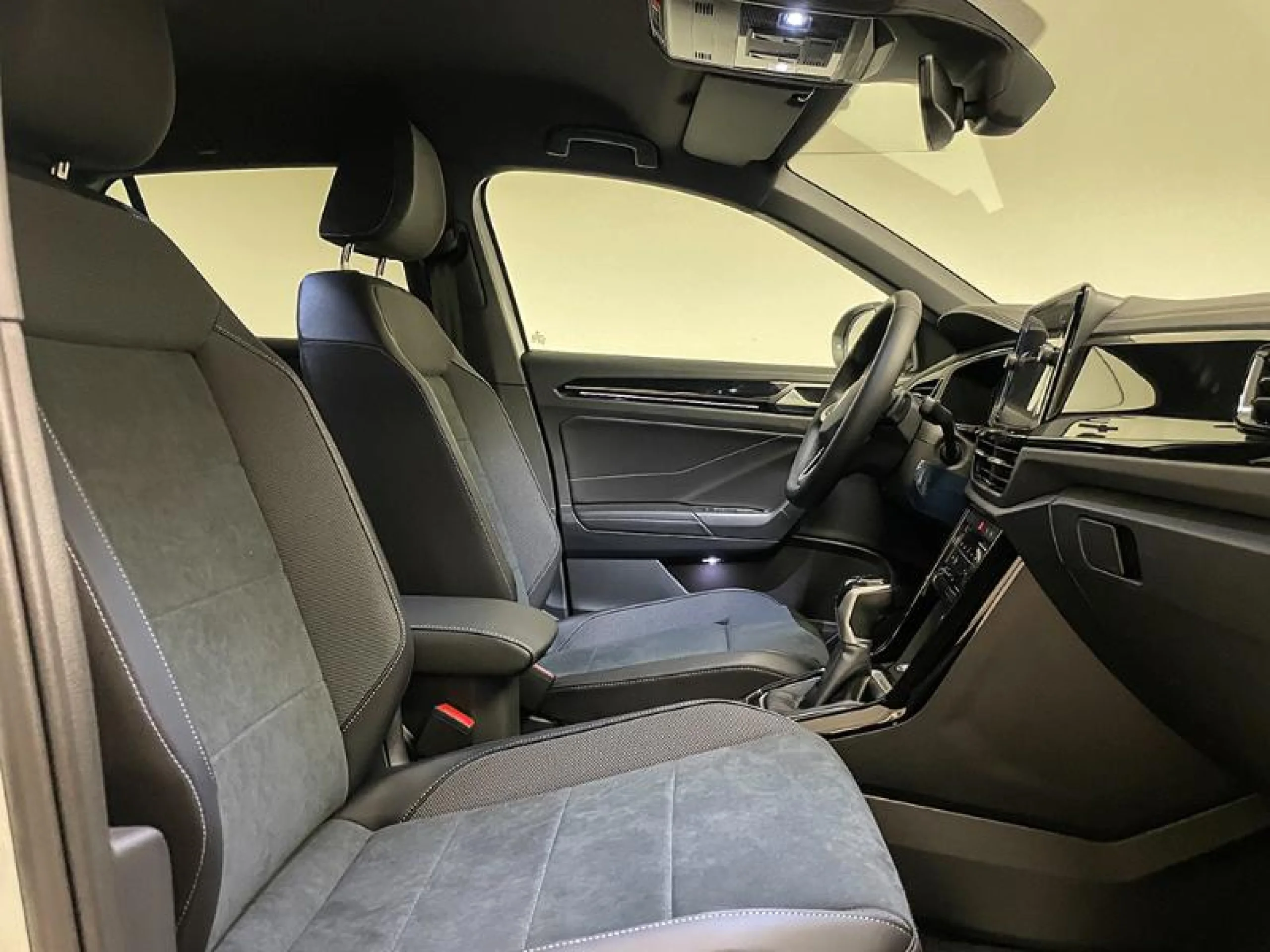 VOLKSWAGEN T ROC DARK LINE 2.0 TDI 110KW (150CV) 4MOT DSG - Foto 5