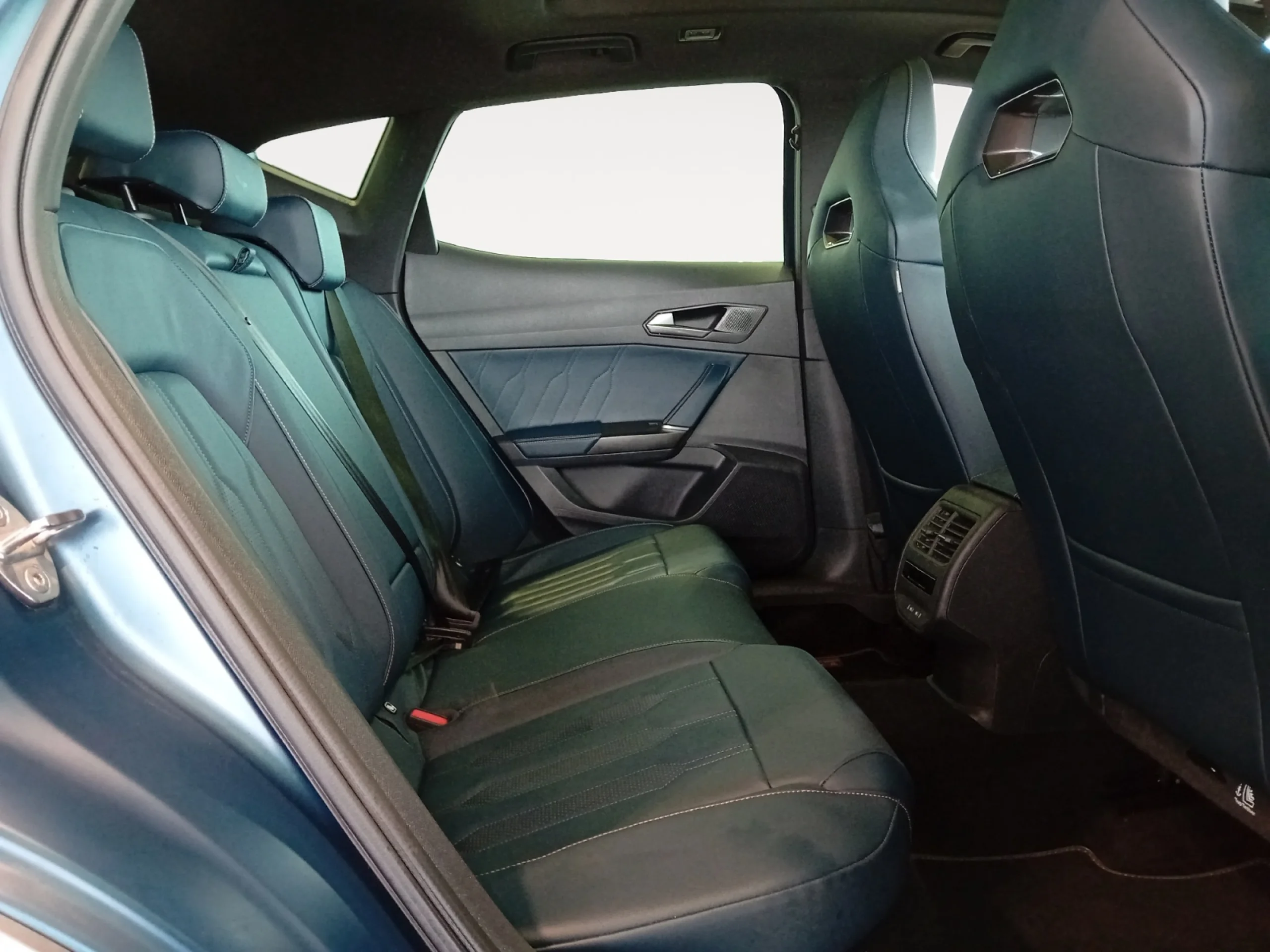 CUPRA FORMENTOR 1.4 E HYBRID 180KW (245 CV) VZ DSG - Foto 6