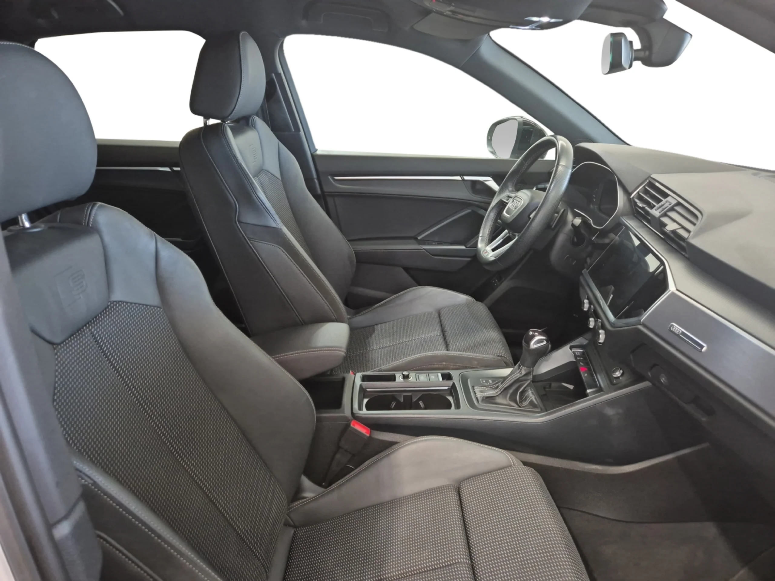 AUDI Q3 45 TFSI E 180KW S TRONIC BLACK LINE - Foto 5