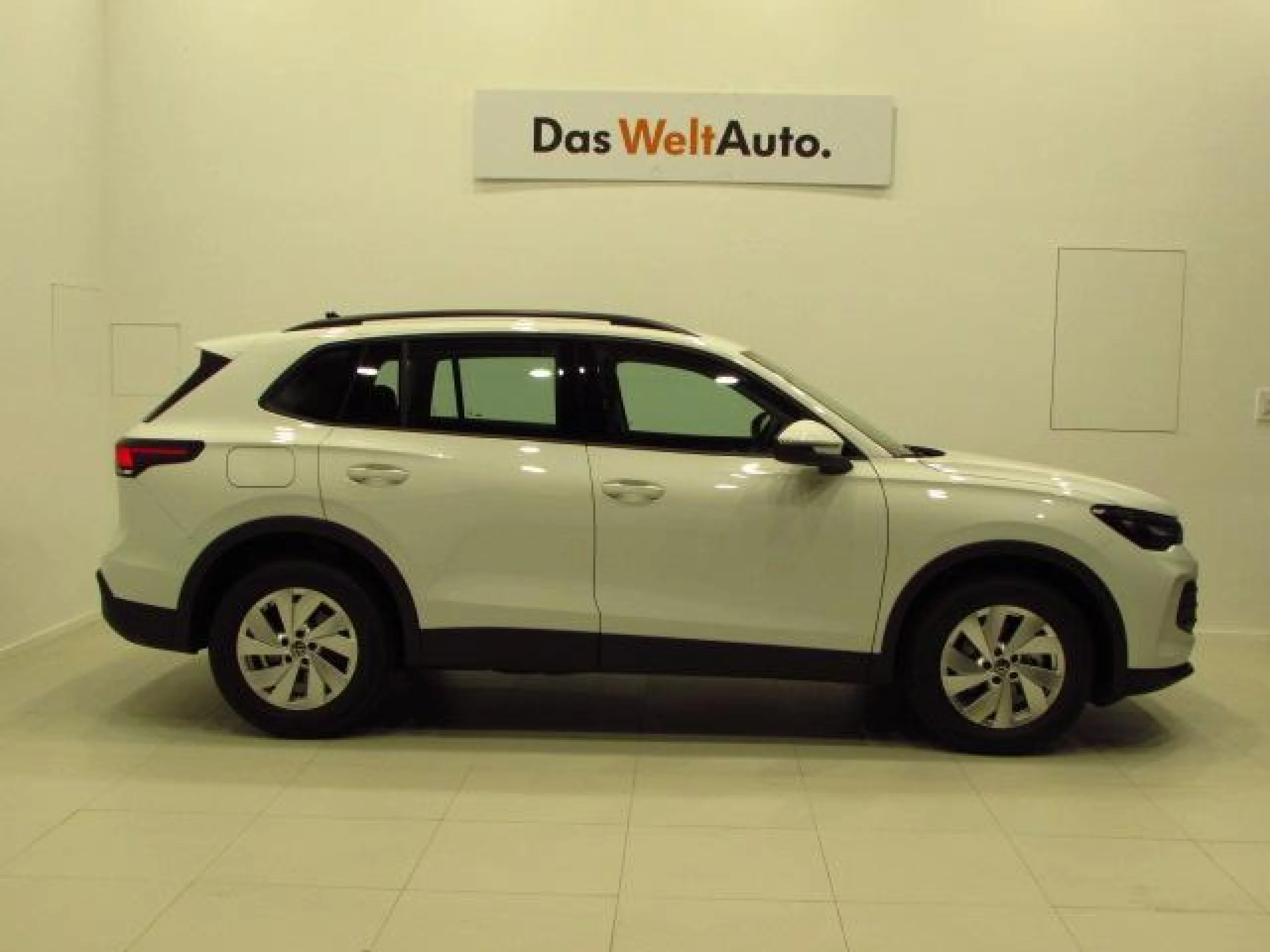 VOLKSWAGEN TIGUAN TIGUAN 1.5 ETSI 96 KW (130 CV)  AUTOM TICO DSG 7 VEL. - Foto 3