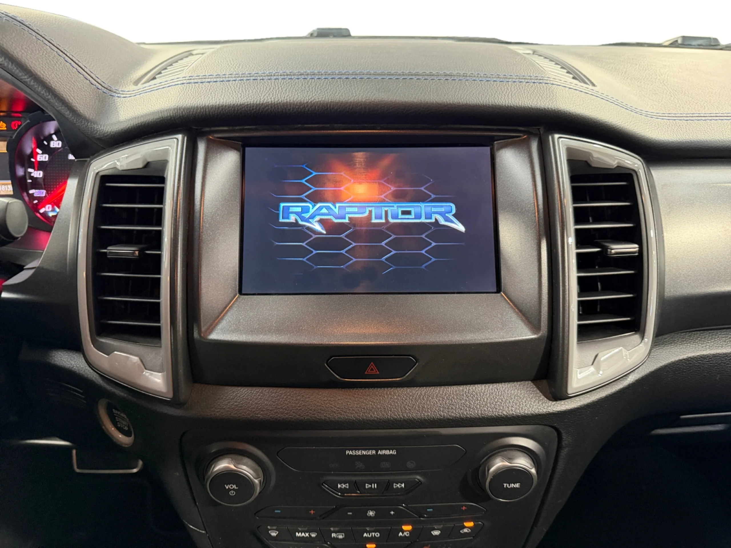 FORD RANGER RAPTOR - Foto 9