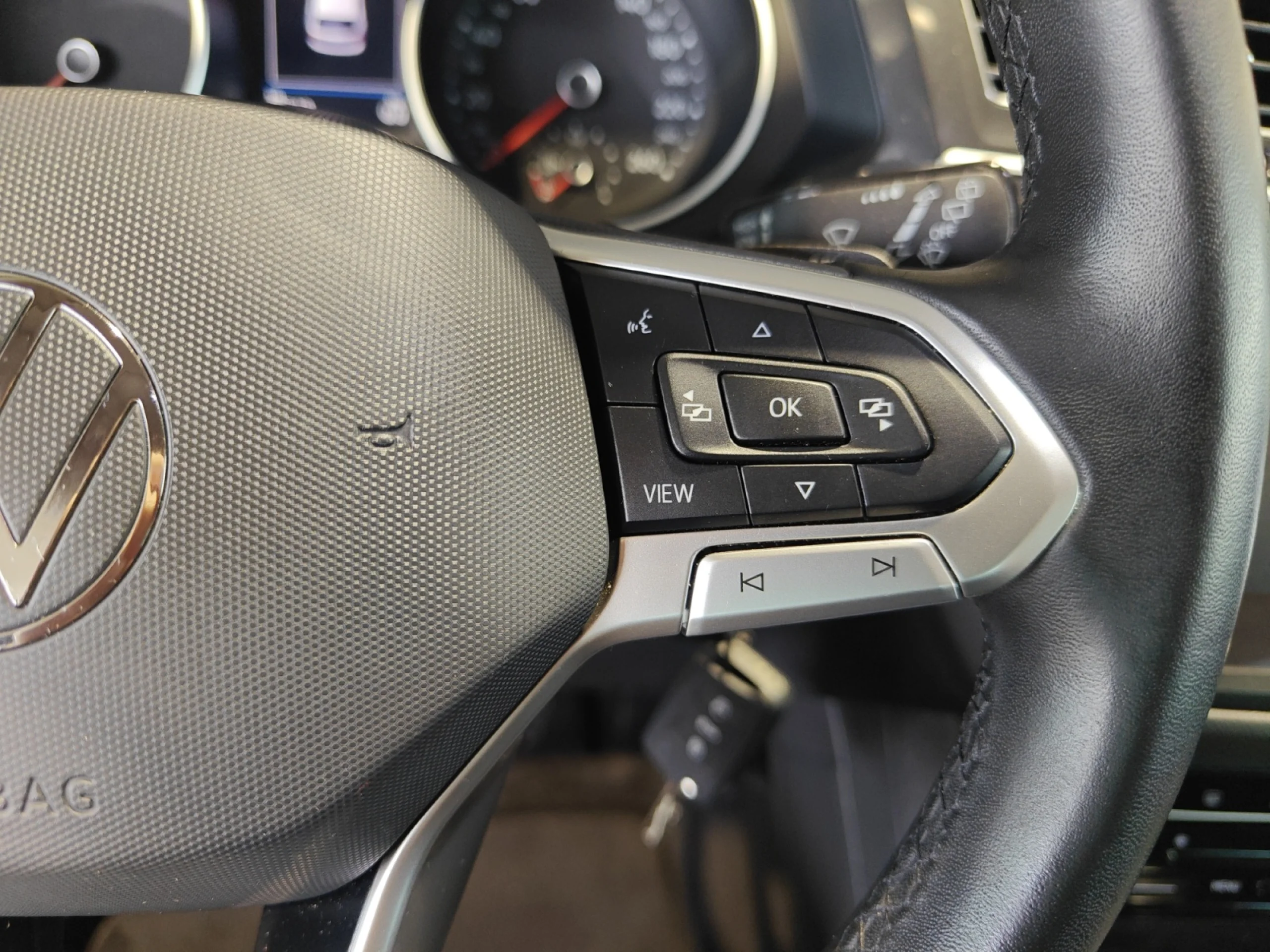 VOLKSWAGEN TIGUAN LIFE 2.0 TDI 110KW (150CV) DSG - Foto 10