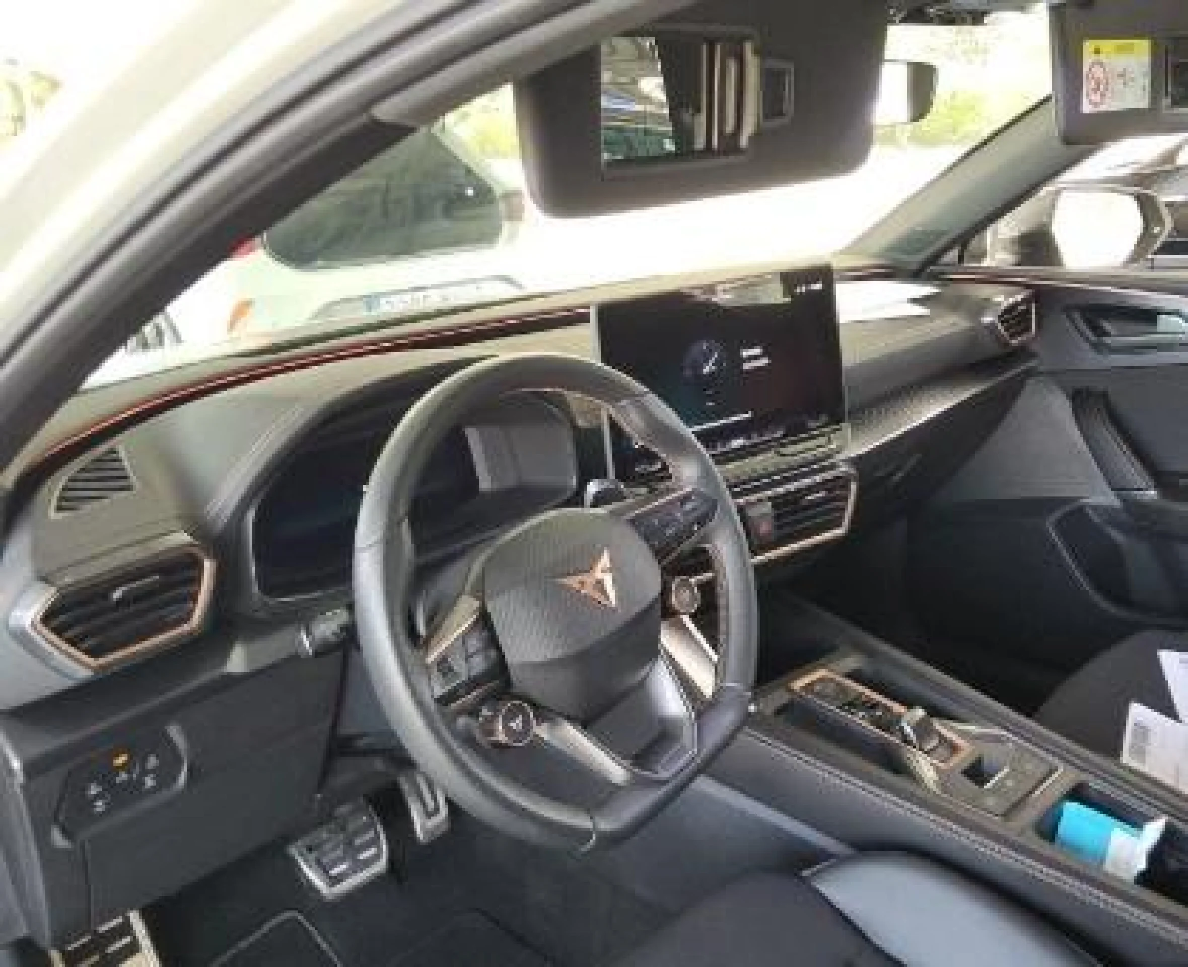 CUPRA LEON 1.5 ETSI 110KW (150CV) DSG - Foto 4