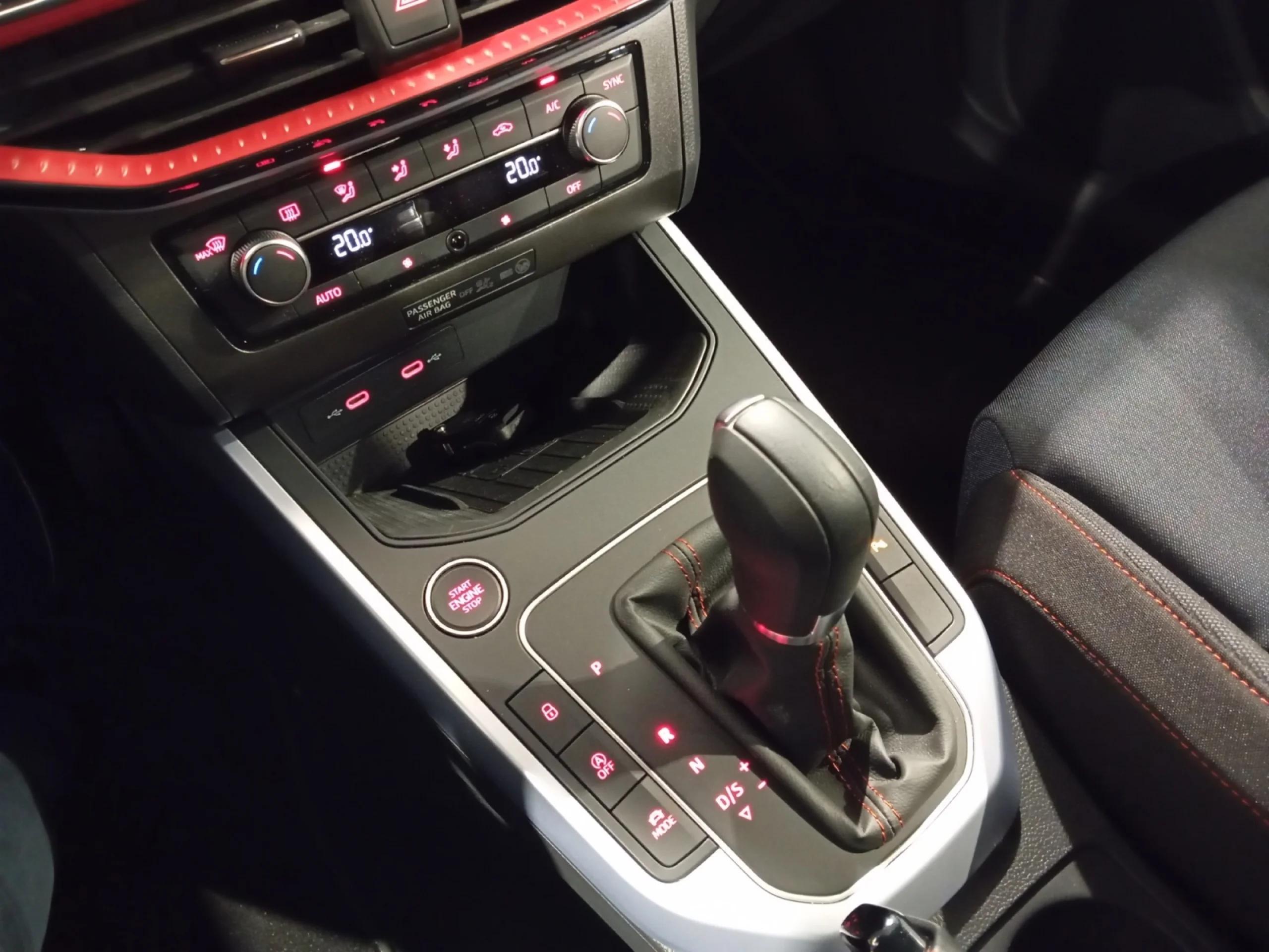 SEAT ARONA 1.0 TSI 81KW (110CV) DSG FR - Foto 13