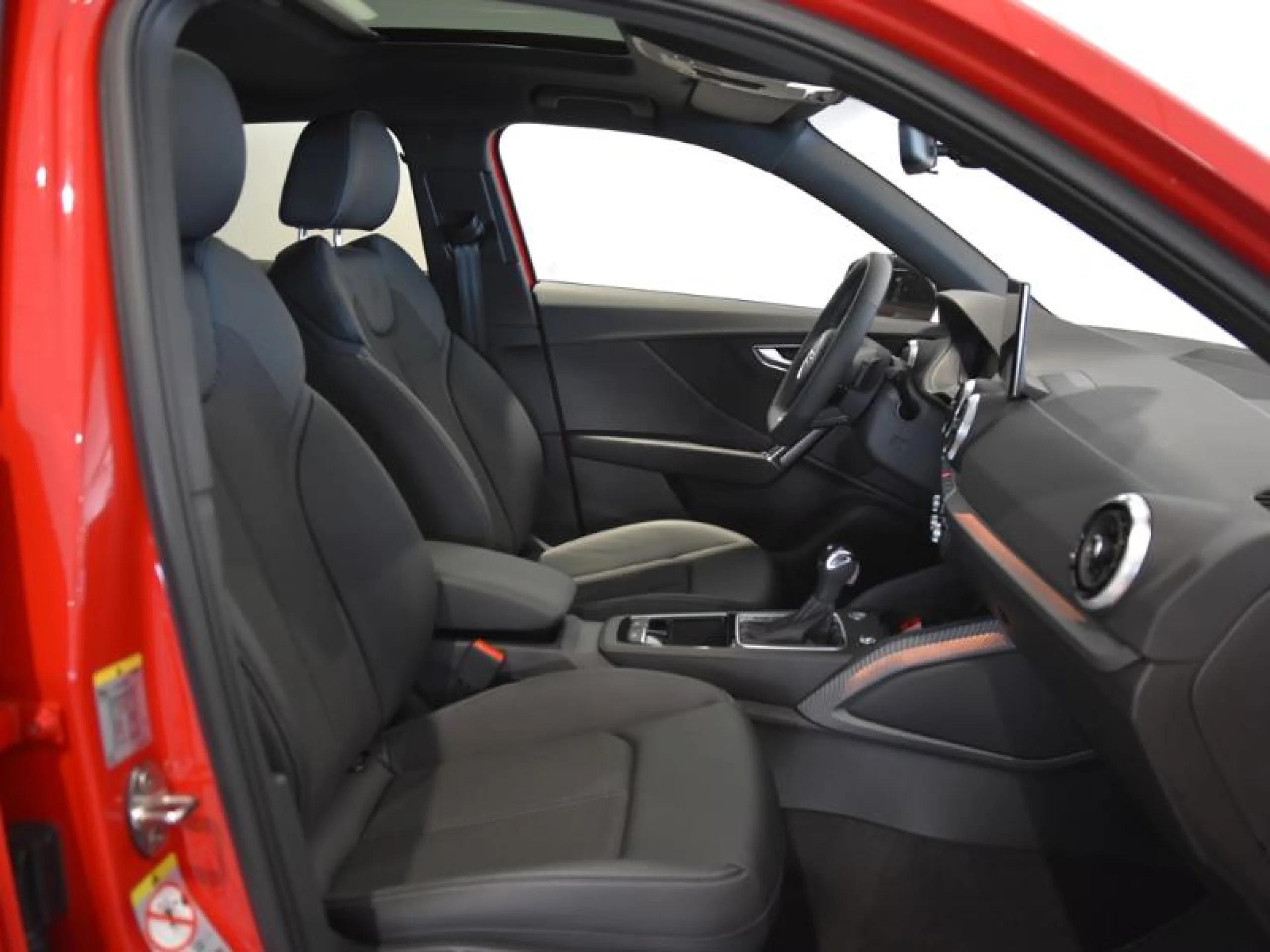 AUDI Q2 ADRENALIN BLACK ED 35 TFSI 110KW (150CV) - Foto 6