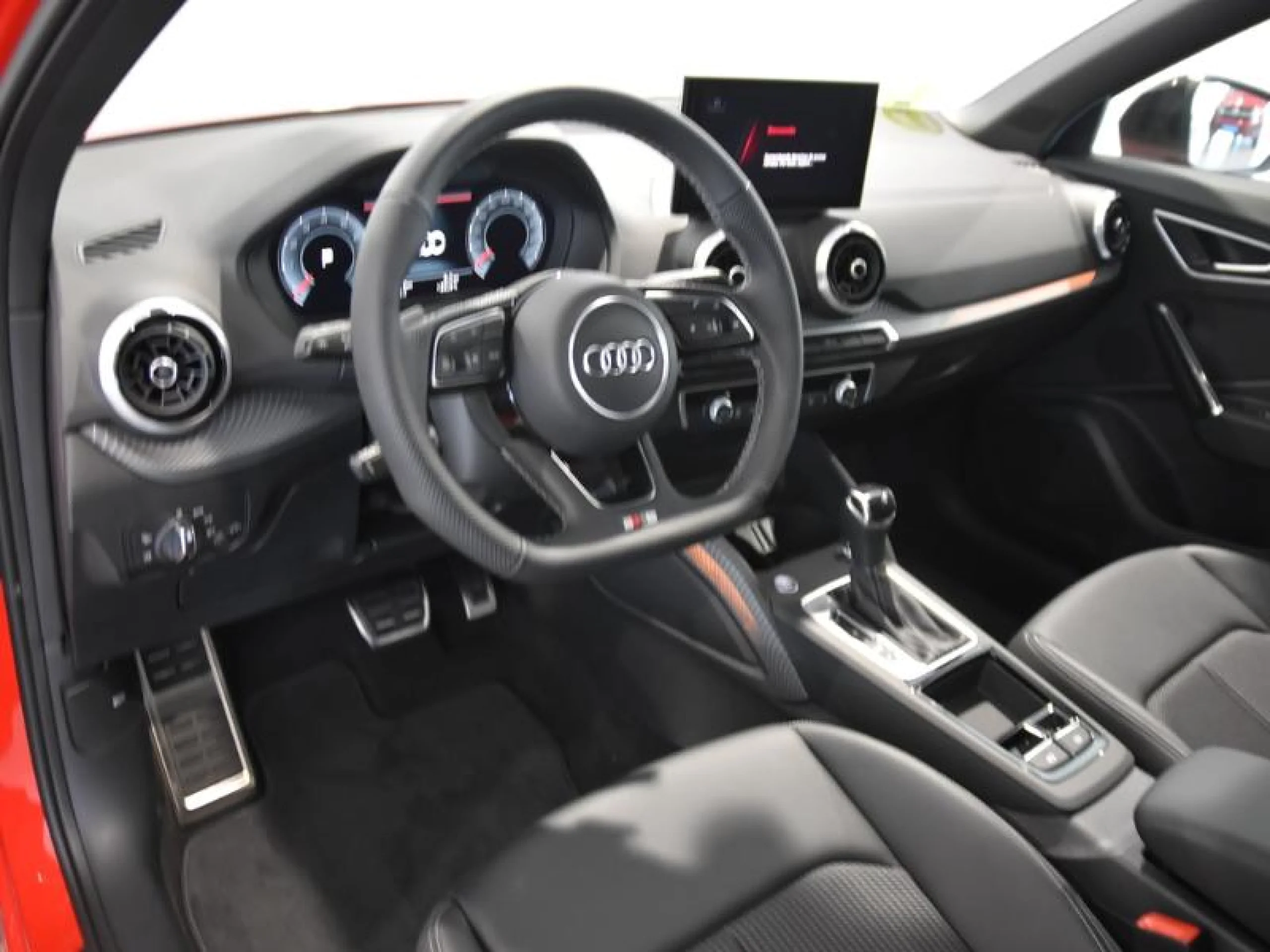 AUDI Q2 ADRENALIN BLACK ED 35 TFSI 110KW (150CV) - Foto 11