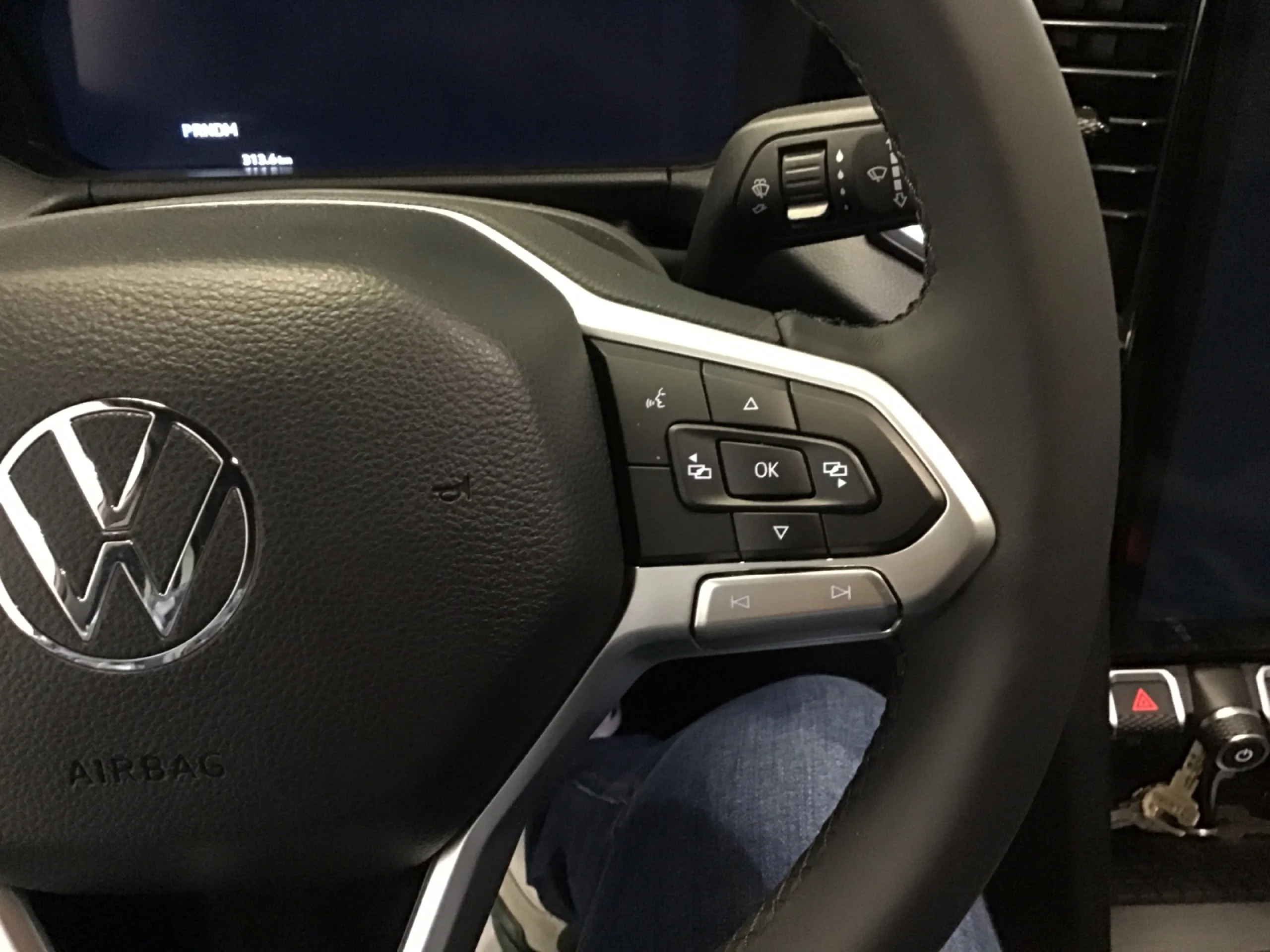 VW COMERCIALES Amarok AMAROK  AVENTURA CABINA DOBLE  V6 3.0 TDI 177 KW (241 CV) AUT 10 VEL. - Foto 10