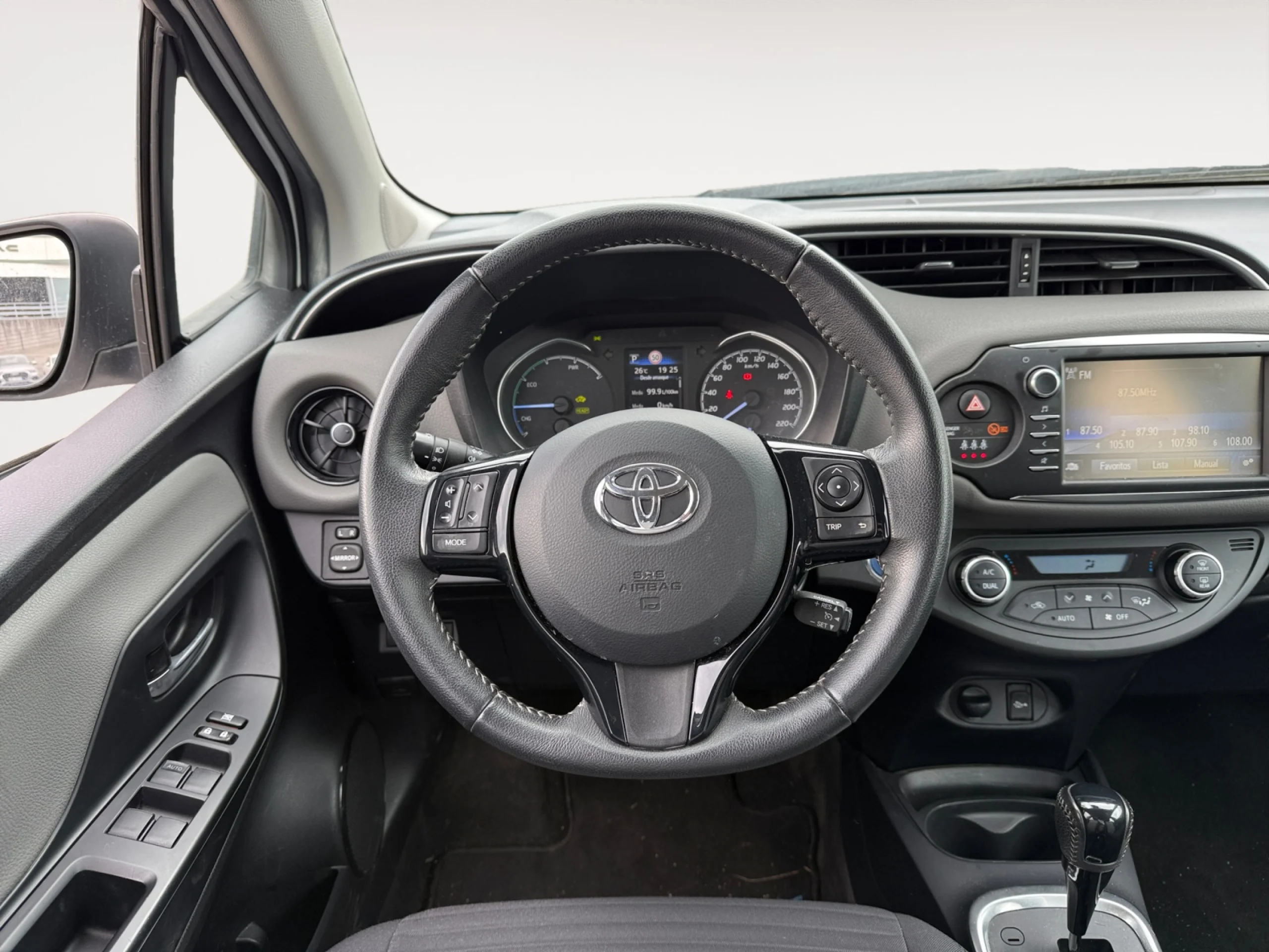 TOYOTA Yaris 1.5 120H ACTIVE TECH - Foto 11