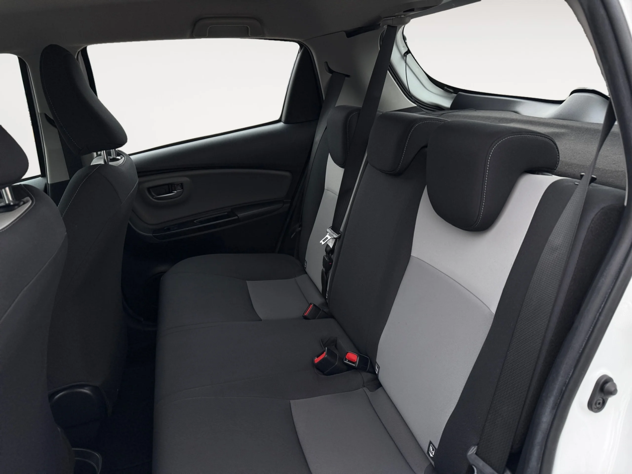 TOYOTA Yaris 1.5 100H ACTIVE TECH - Foto 6