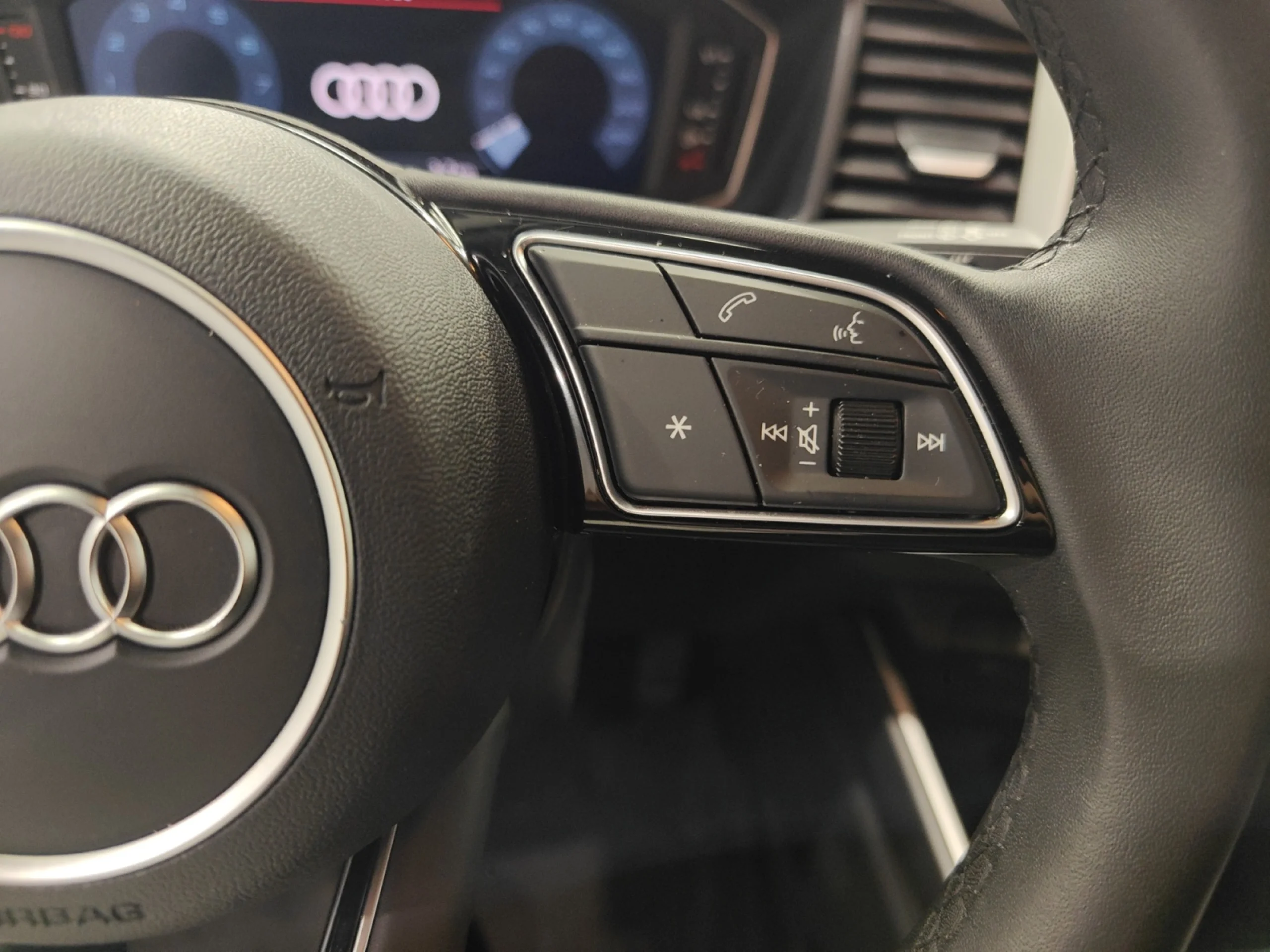 AUDI A1 SPORTBACK ADRENALIN 30 TFSI 85KW (116CV) - Foto 10