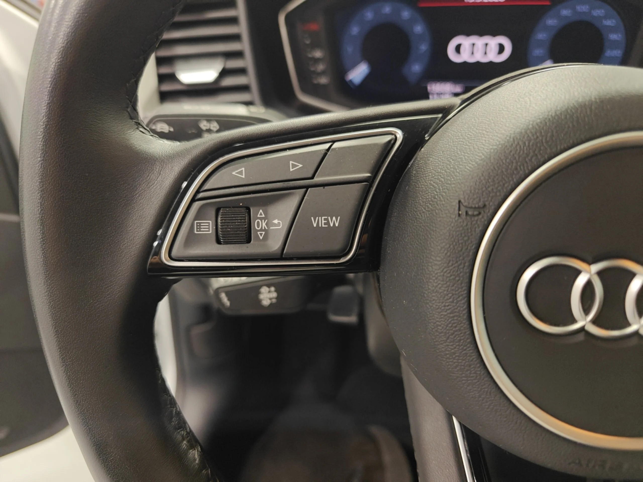 AUDI A1 SPORTBACK ADRENALIN 30 TFSI 85KW (116CV) - Foto 11